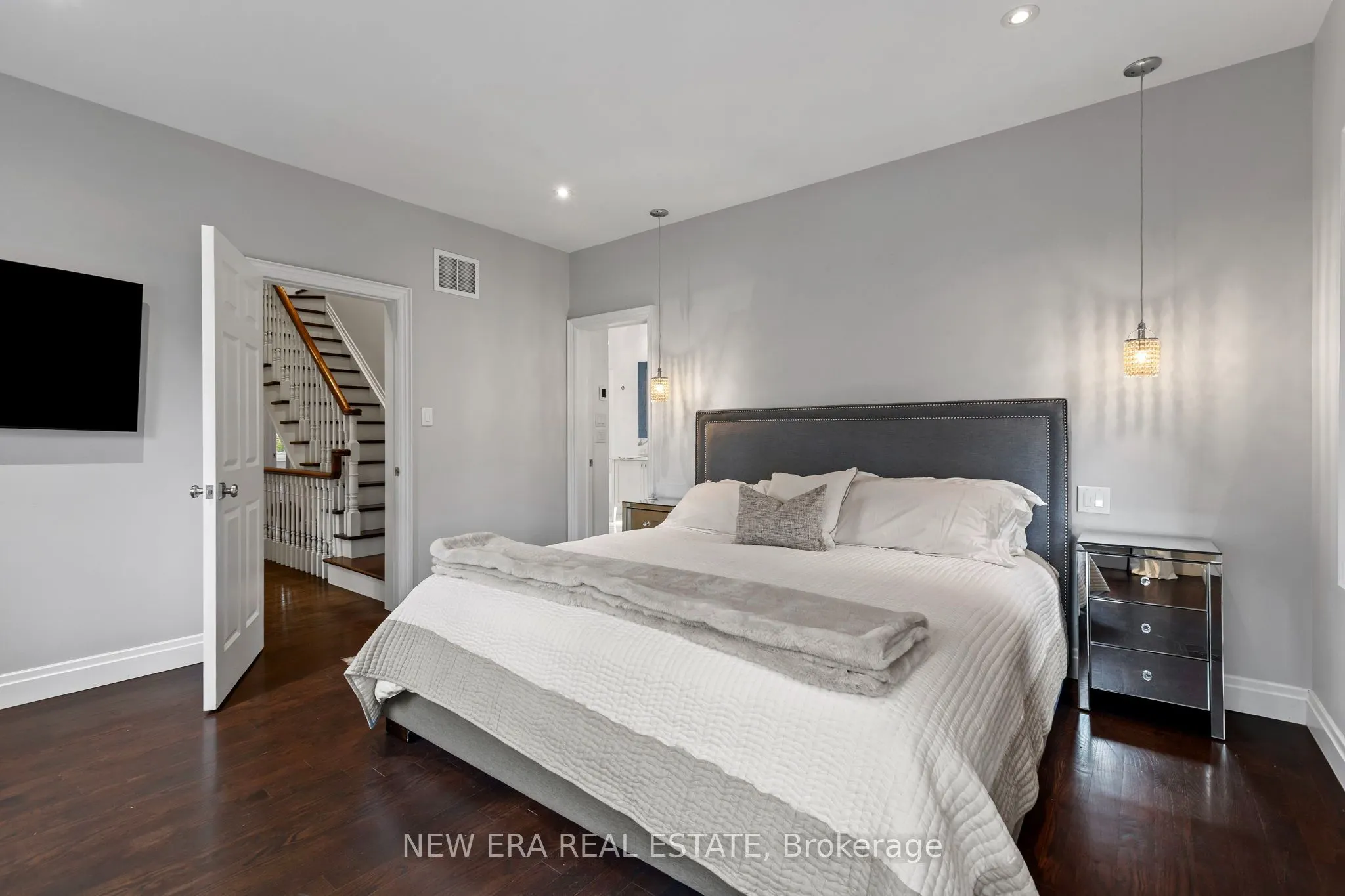 171 Glengrove Avenue W