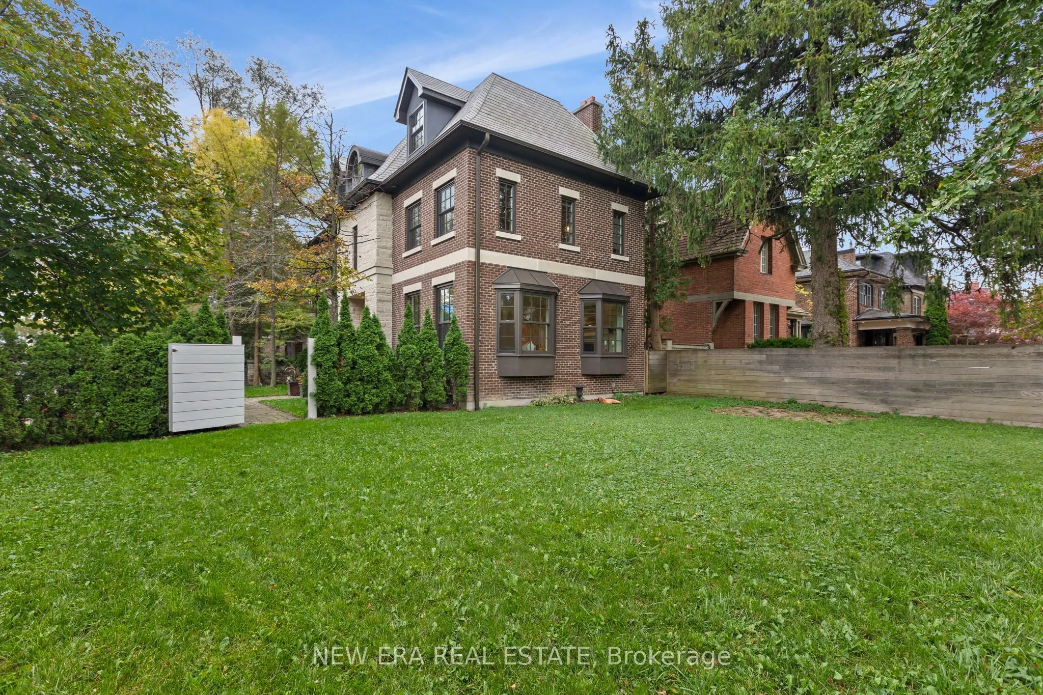 171 Glengrove Avenue W