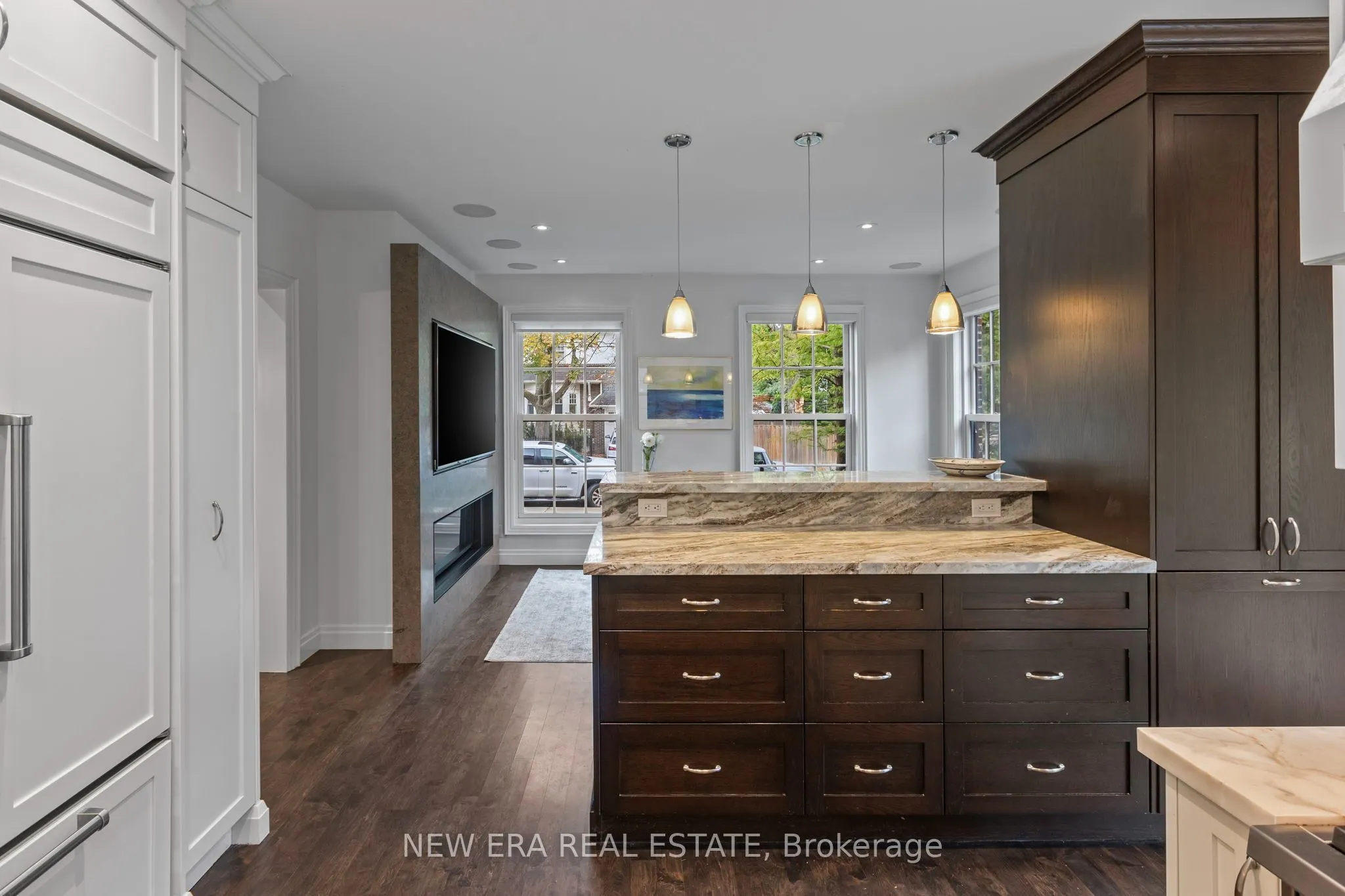 171 Glengrove Avenue W