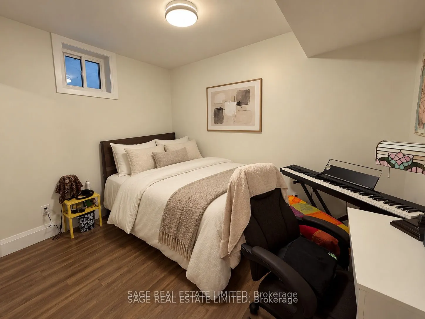 228 Montrose Avenue #Lower