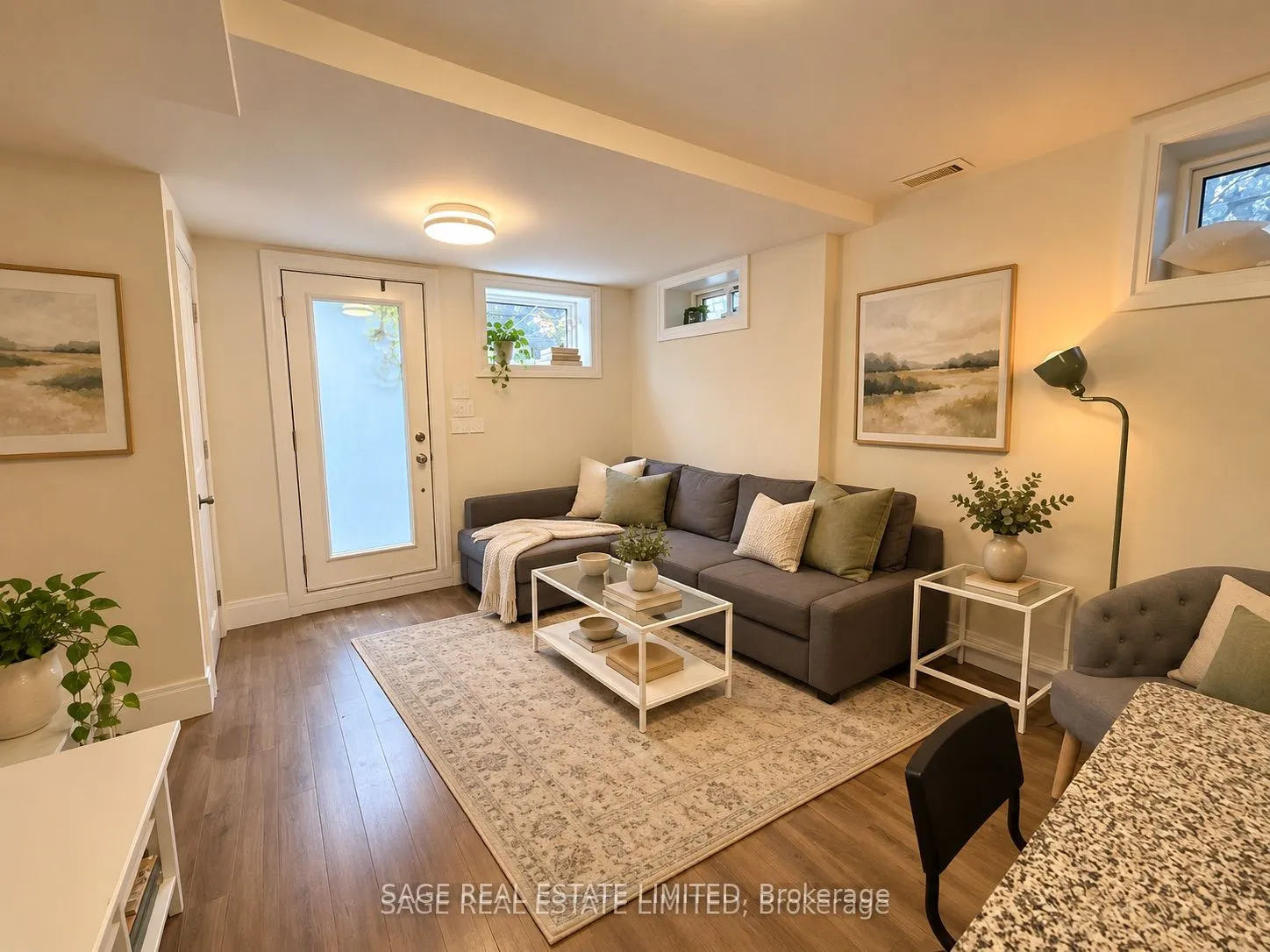228 Montrose Avenue #Lower