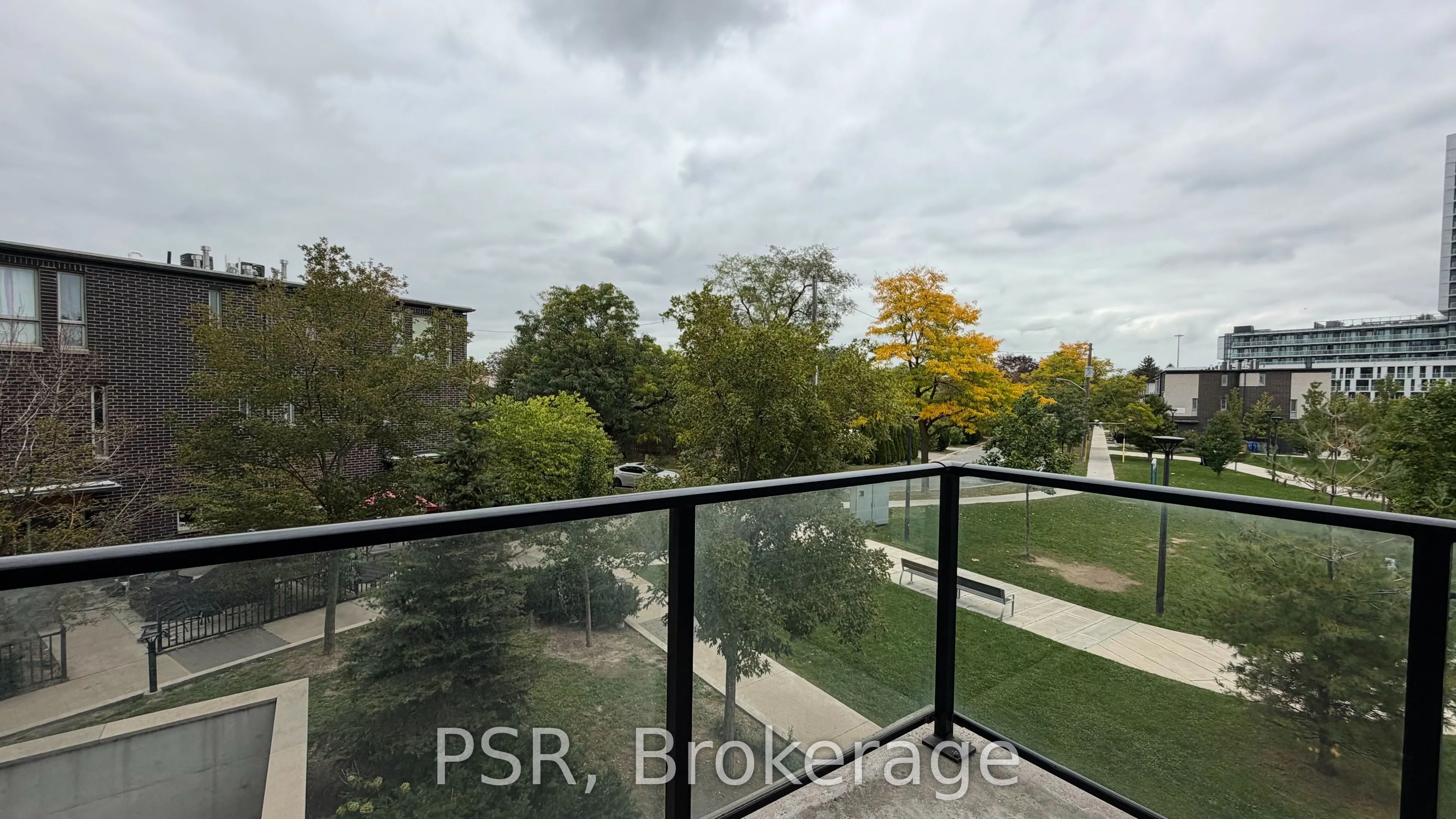 150 Fairview Mall Drive #211