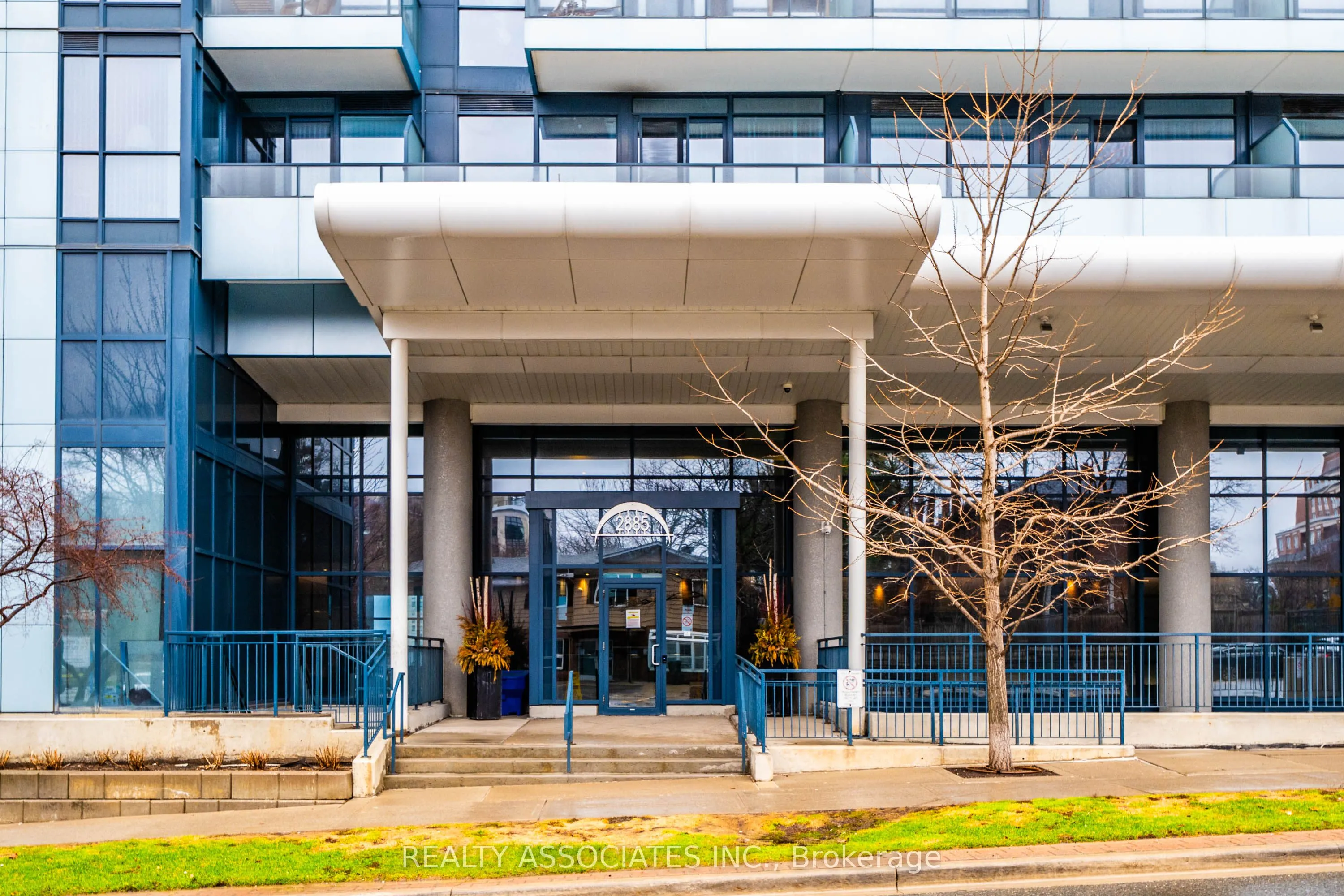 2885 Bayview Avenue #238