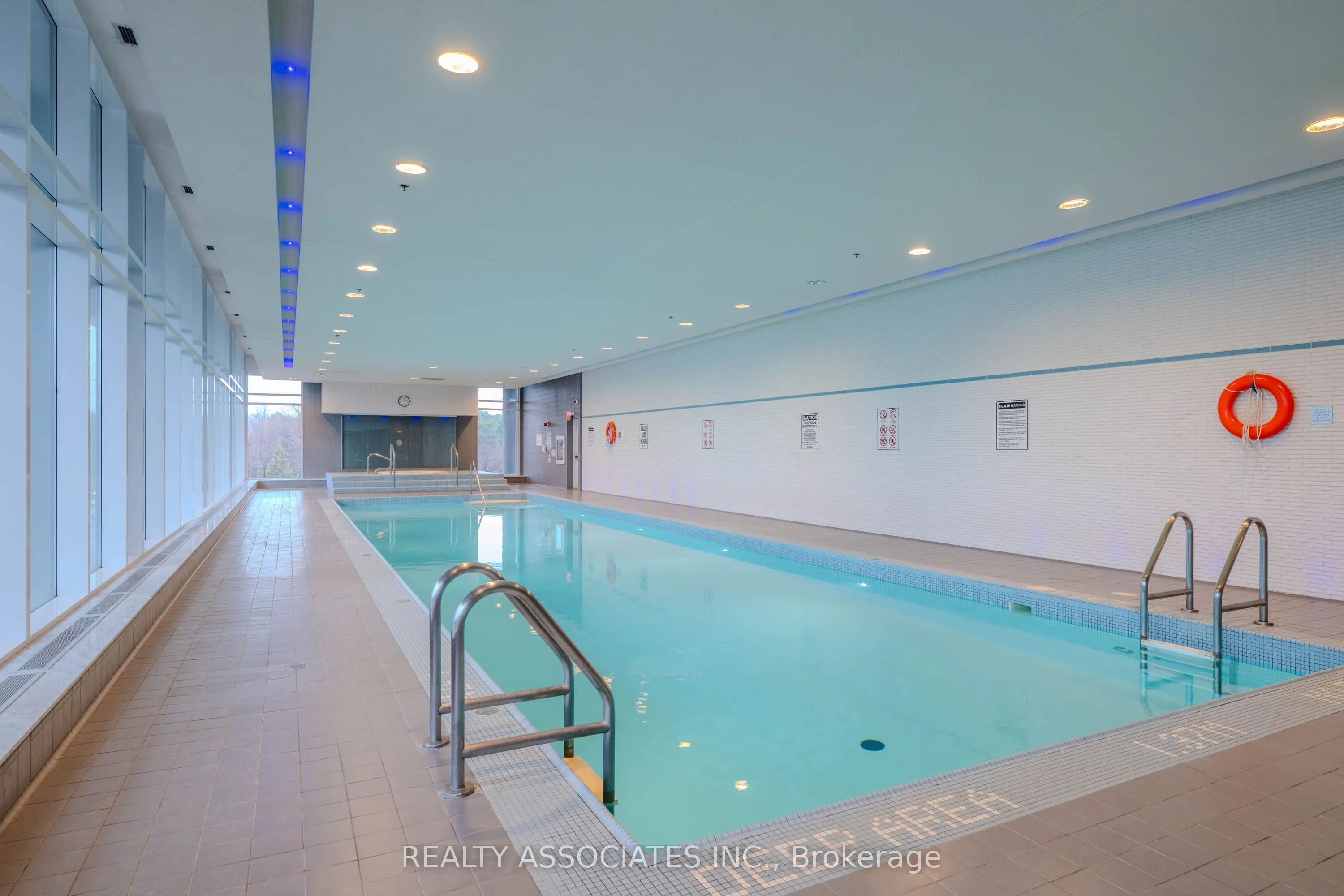2885 Bayview Avenue #238