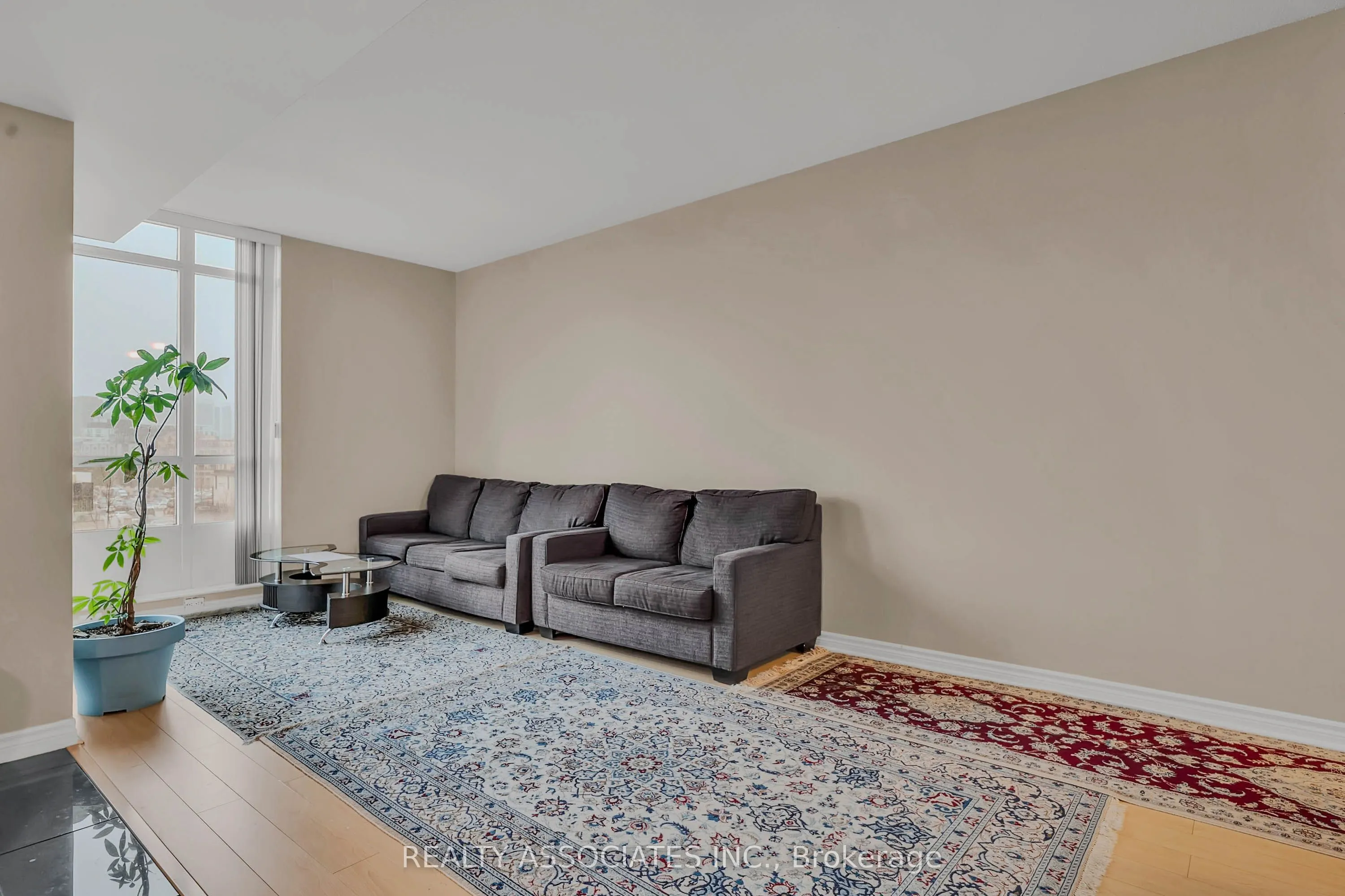 2885 Bayview Avenue #238