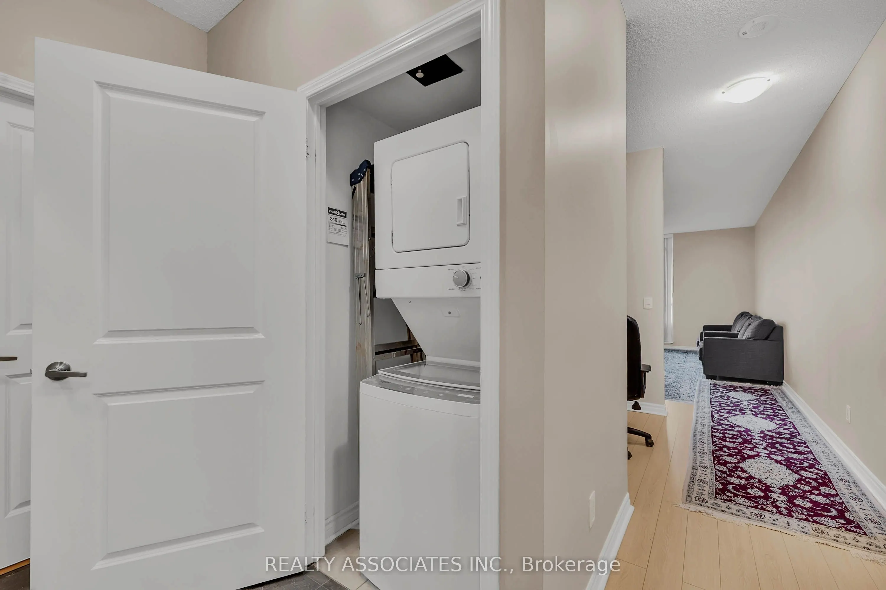 2885 Bayview Avenue #238