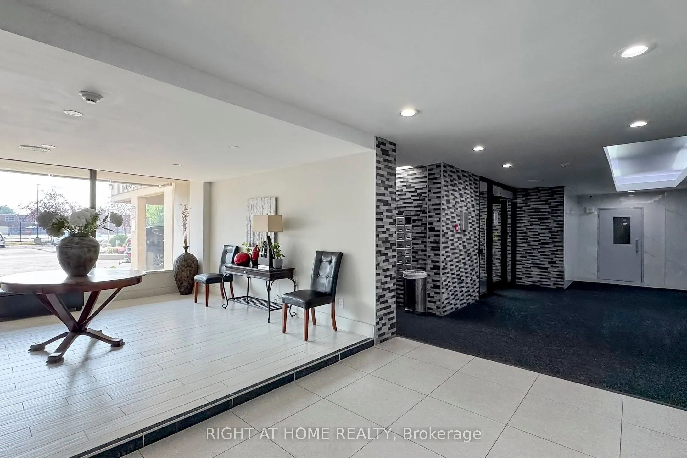 1338 York Mills Road #702