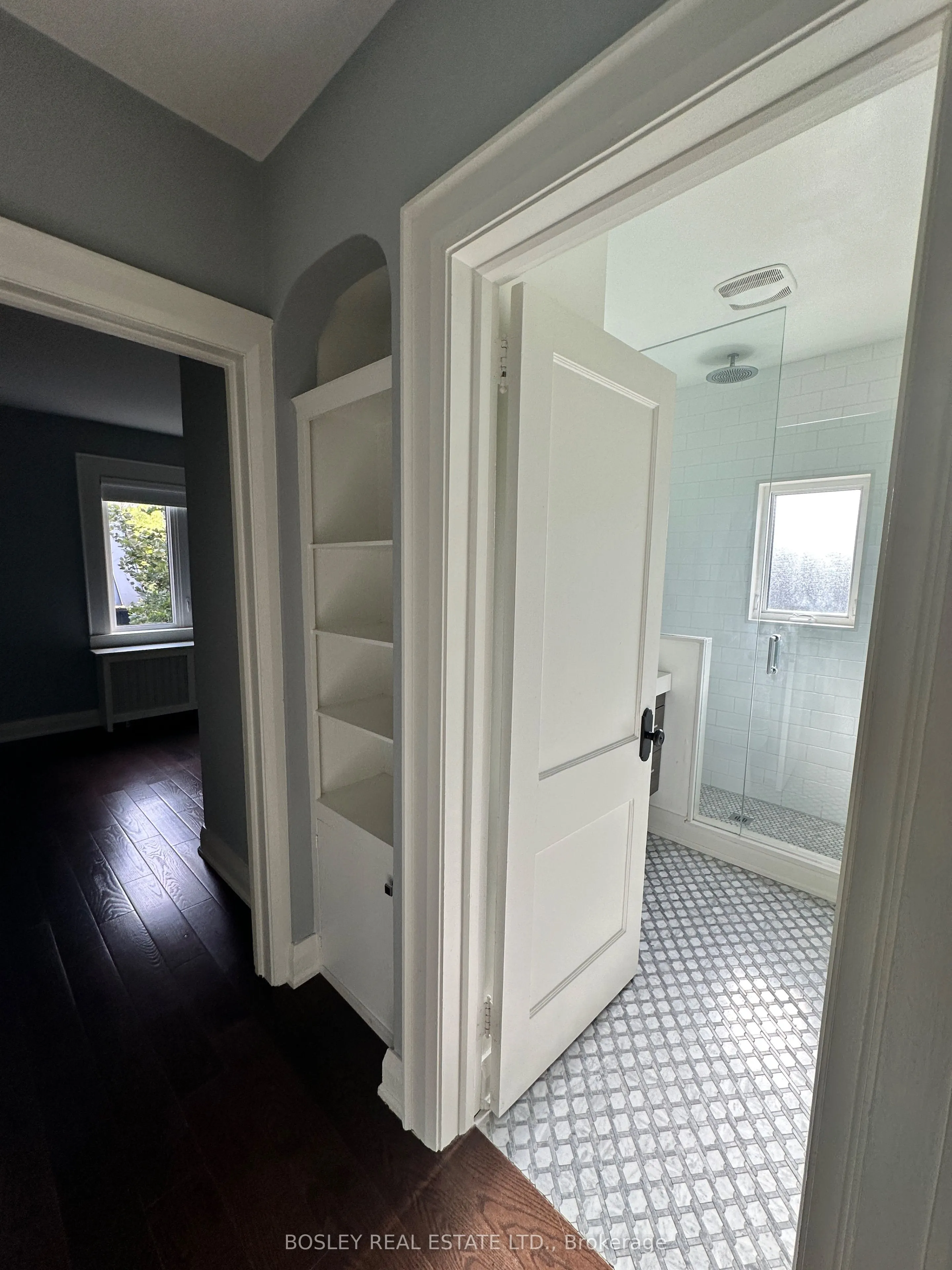 229 Manor Road E #2
