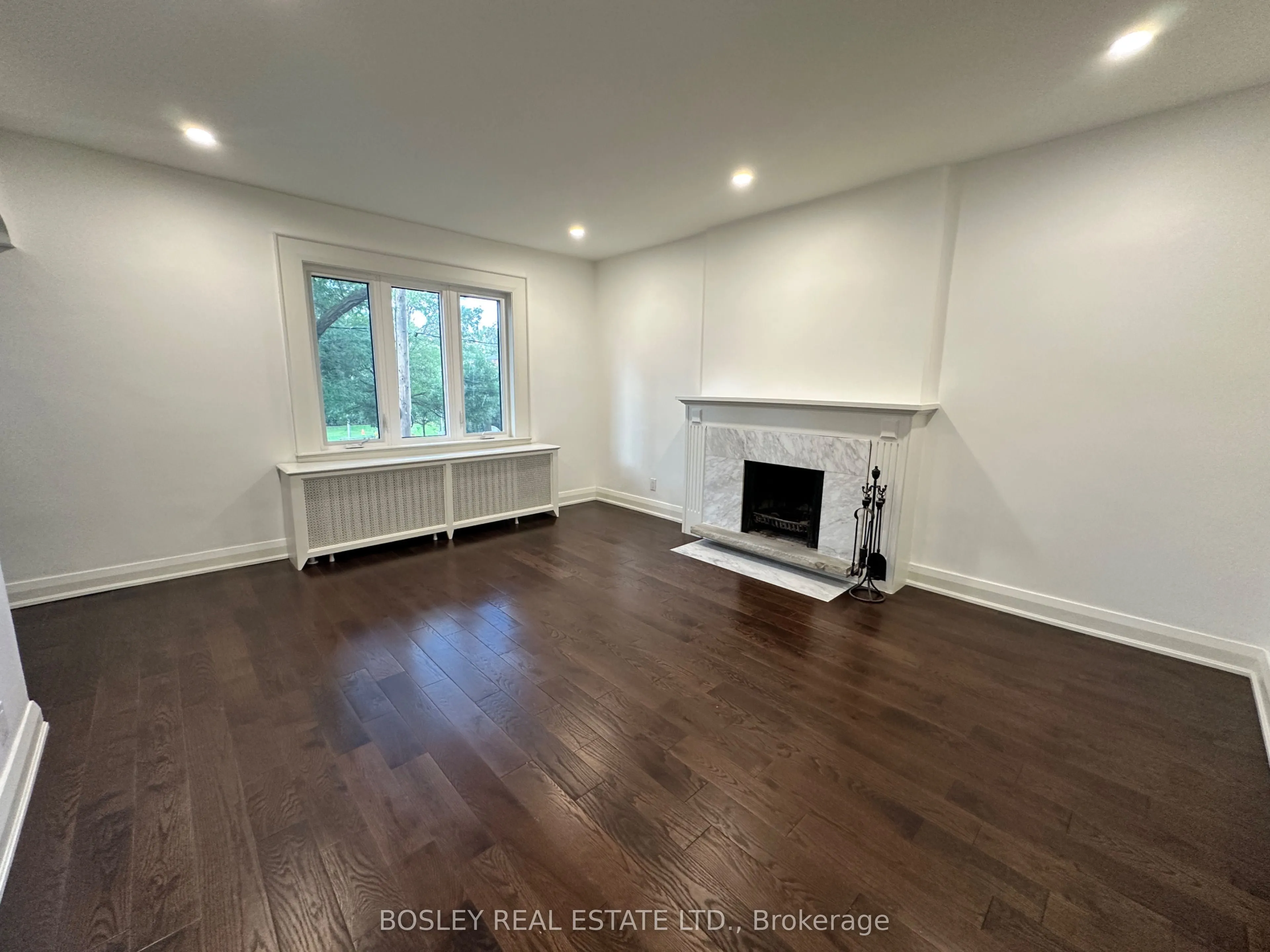 229 Manor Road E #2