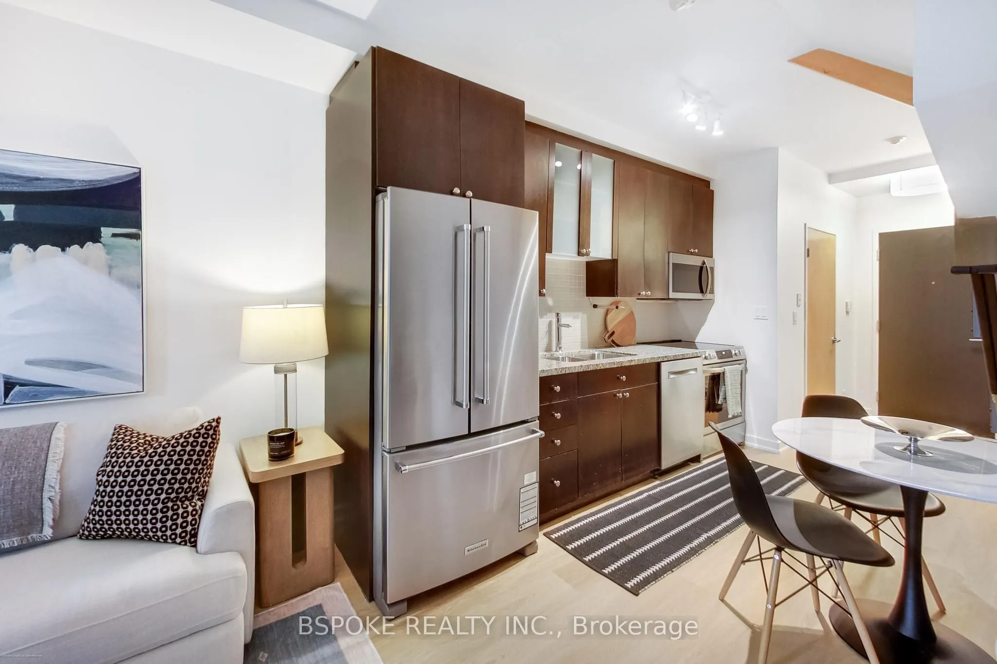 1005 King Street W #132