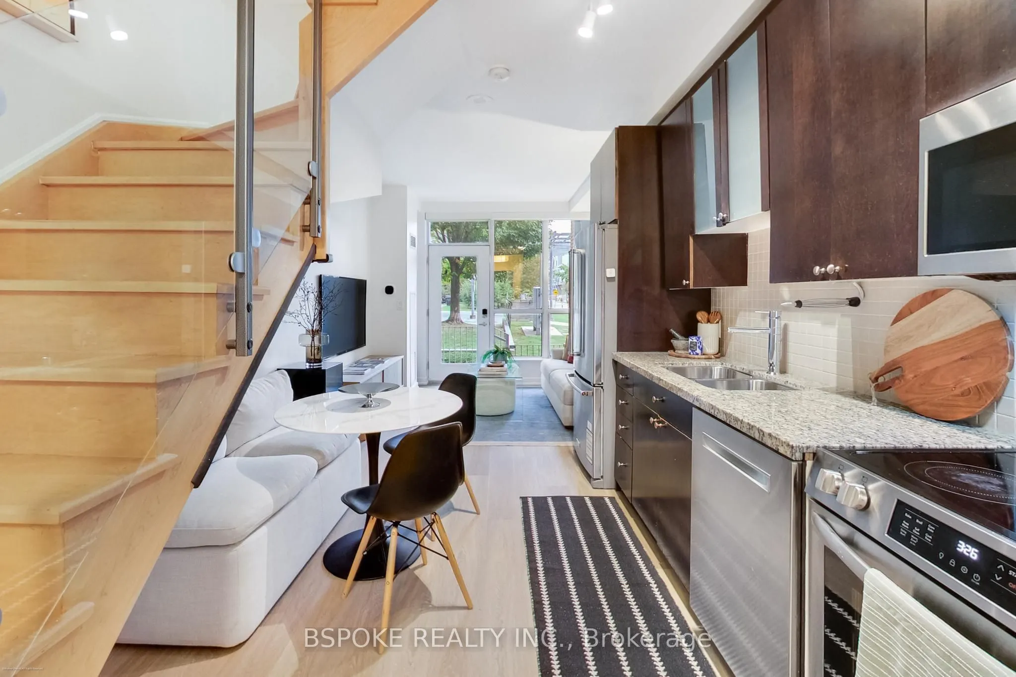 1005 King Street W #132
