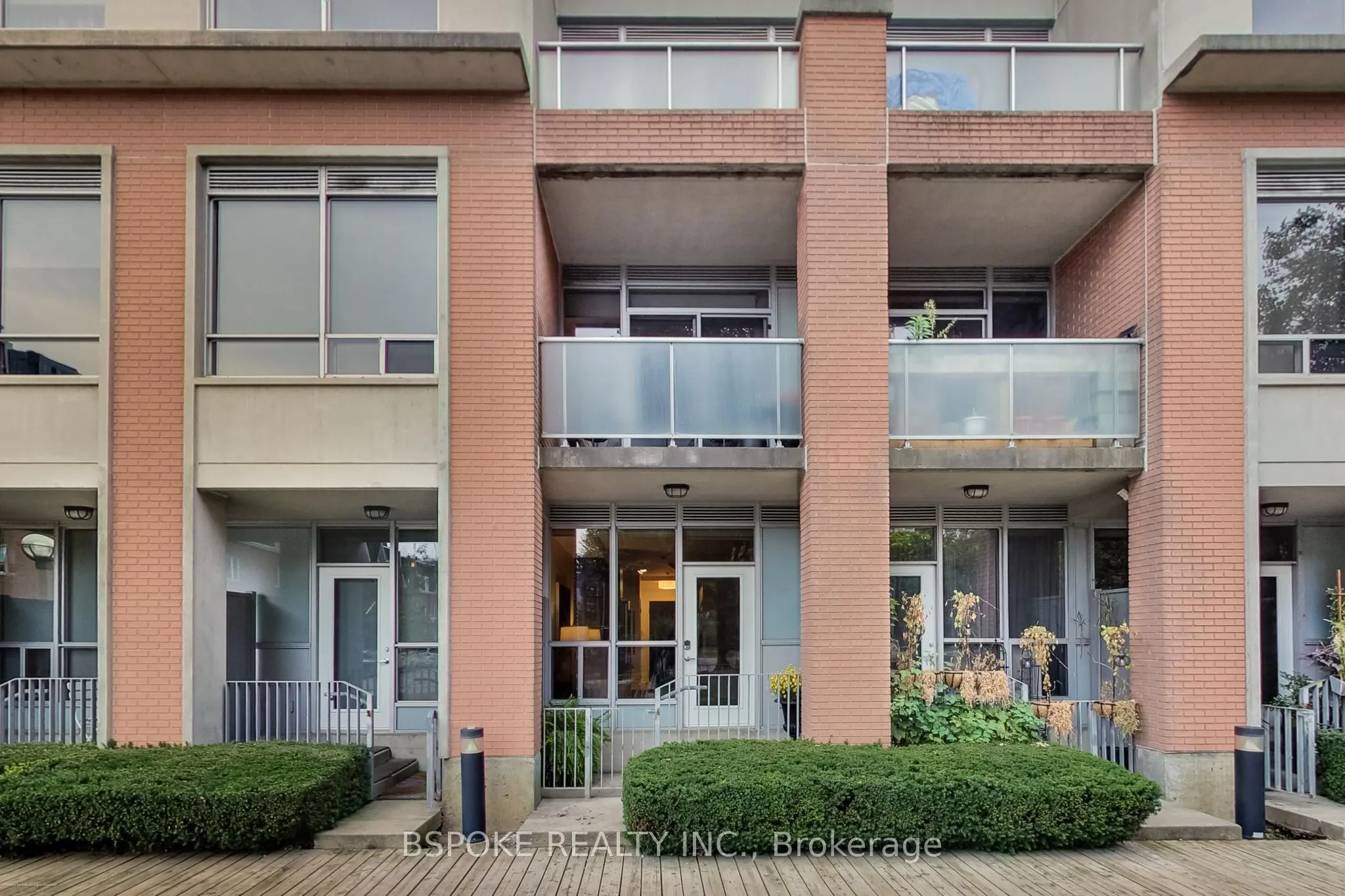 1005 King Street W #132