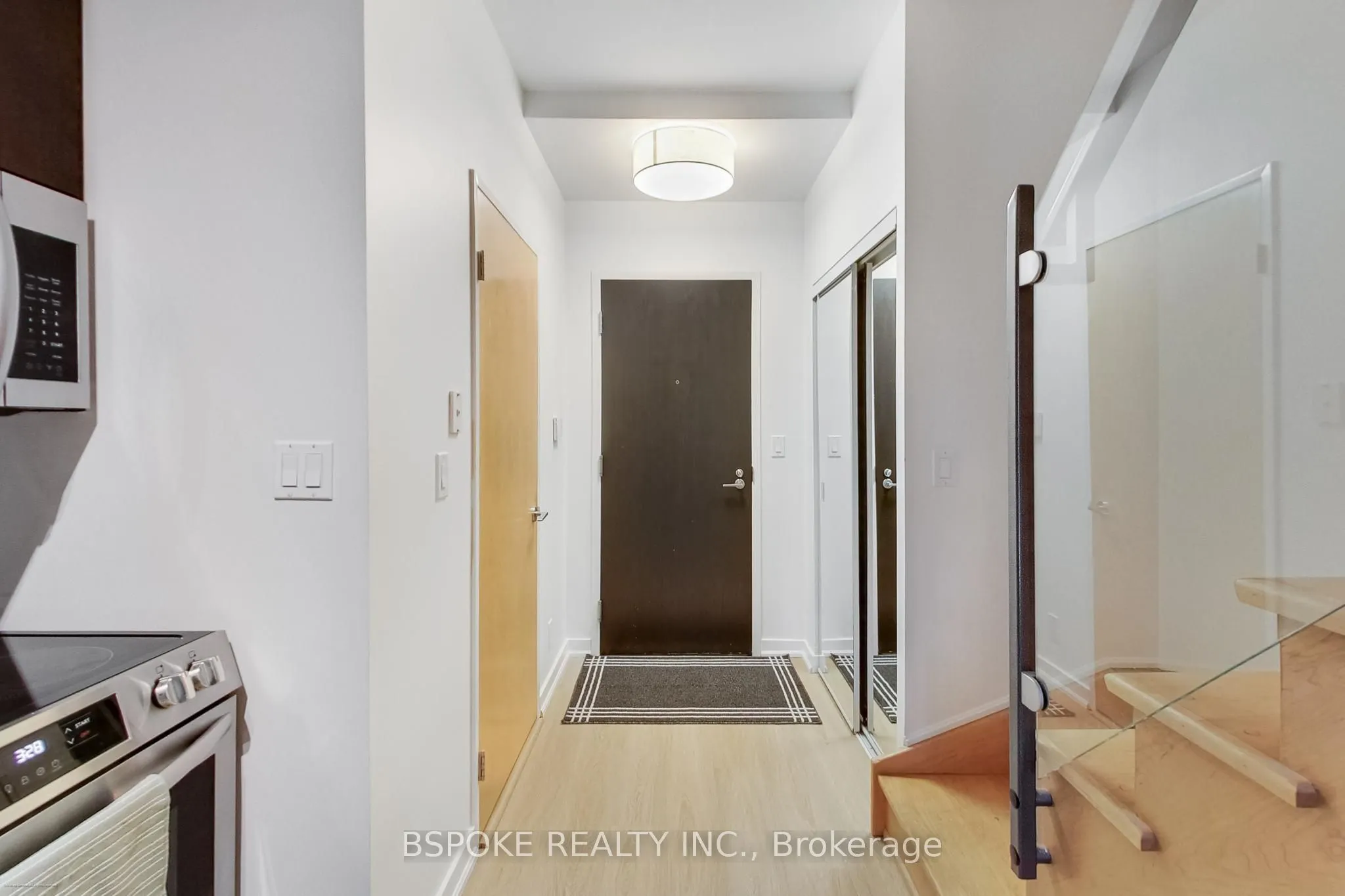 1005 King Street W #132