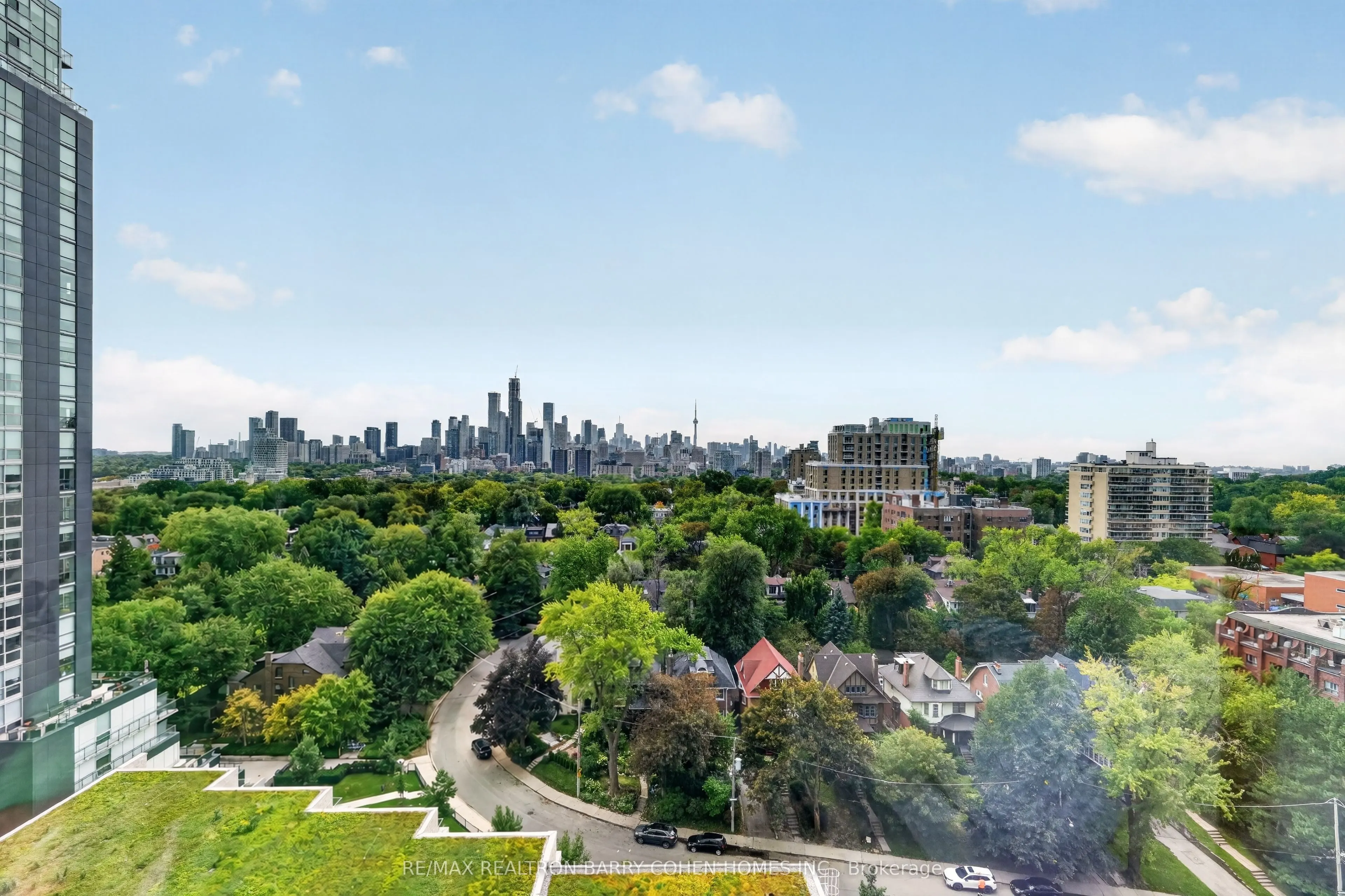 111 St Clair Avenue W #1018