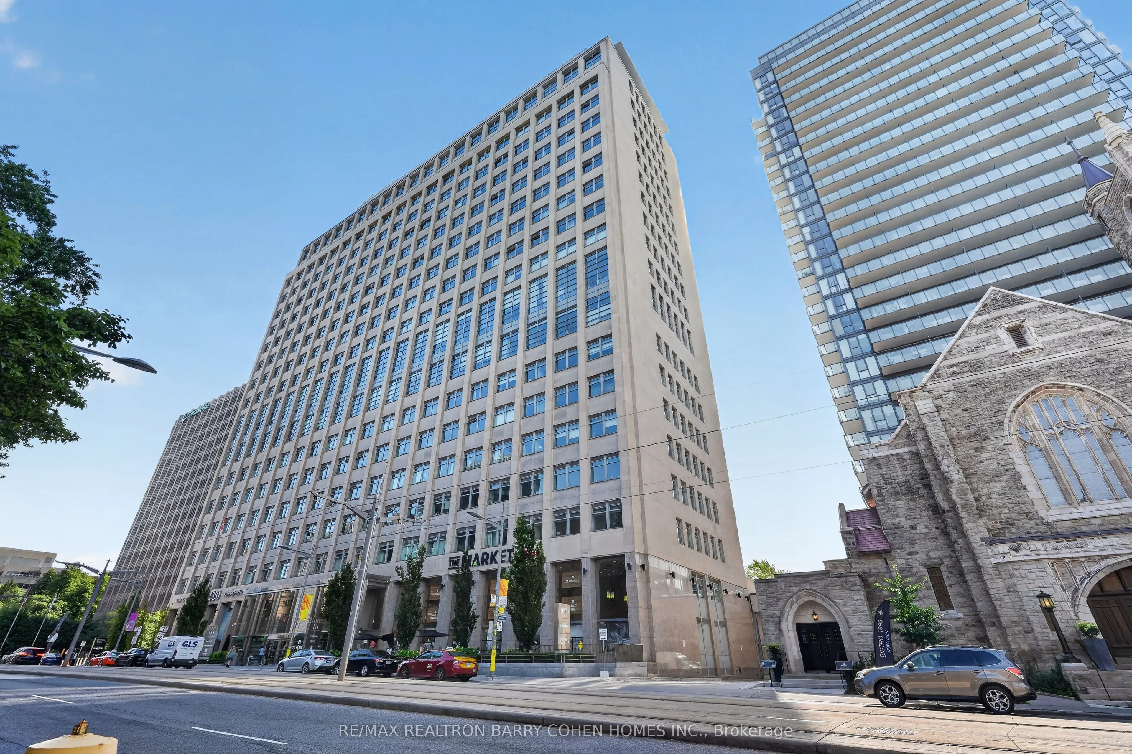 111 St Clair Avenue W #1018