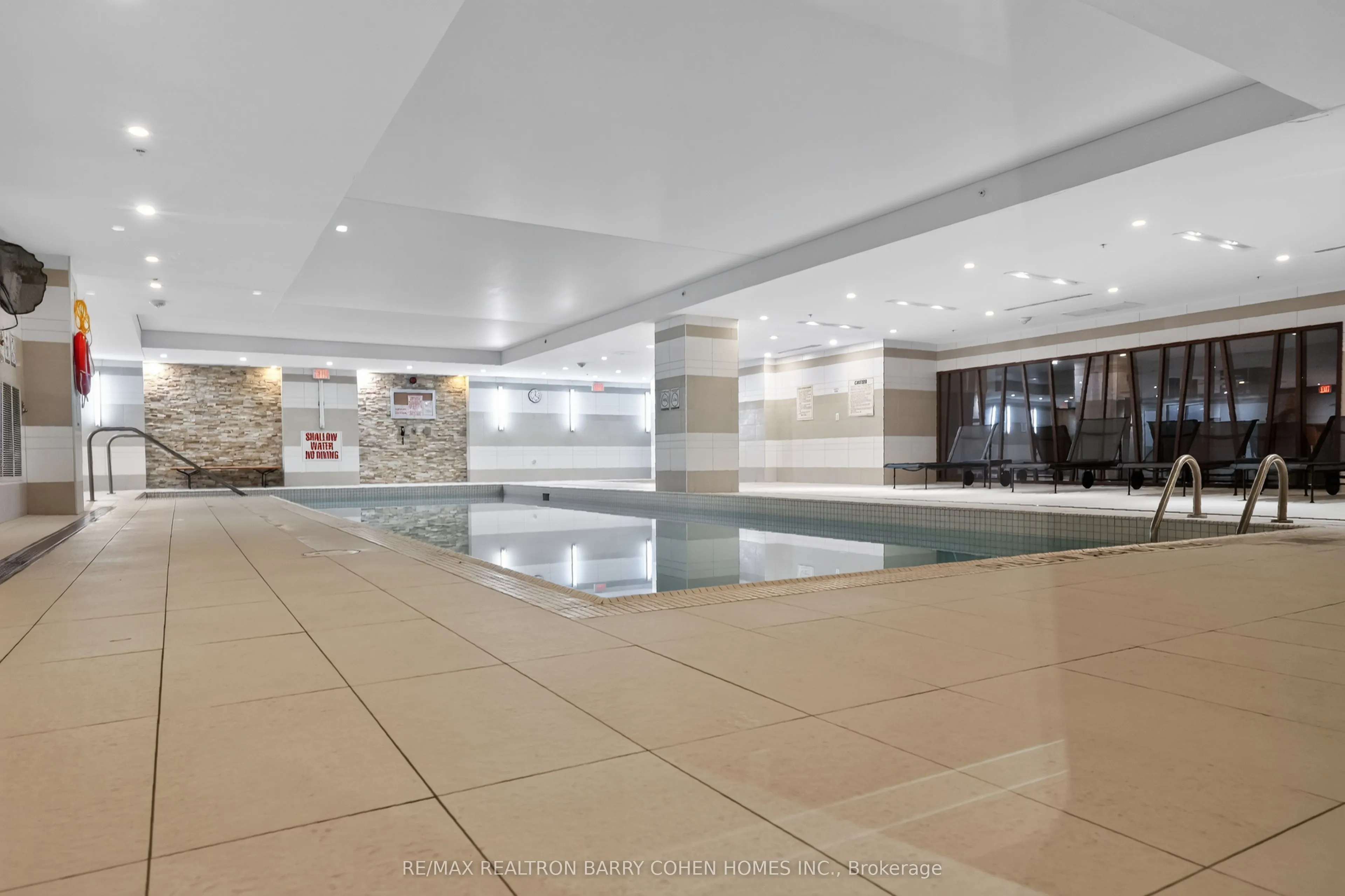 111 St Clair Avenue W #1018