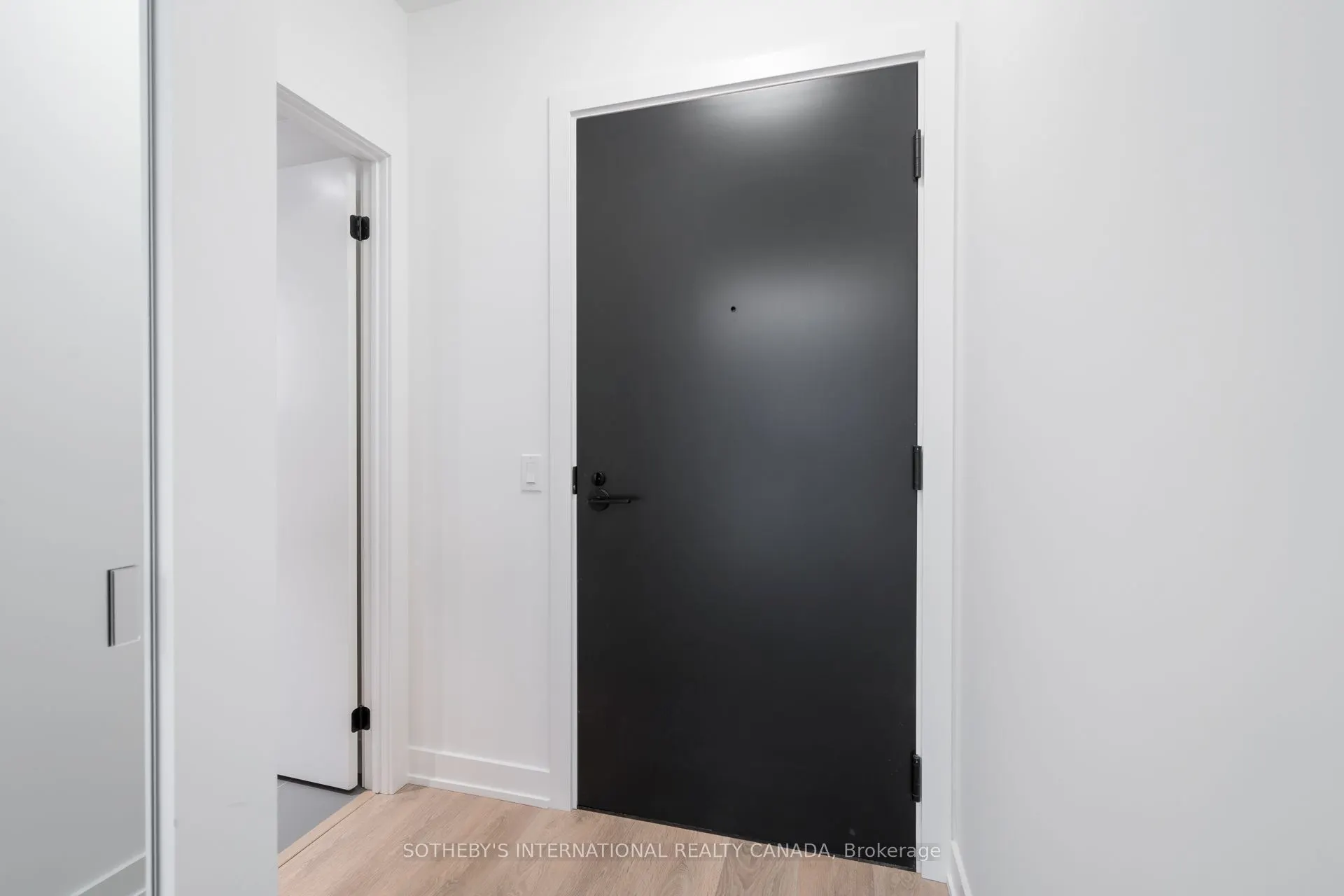 117 Broadway Avenue #407