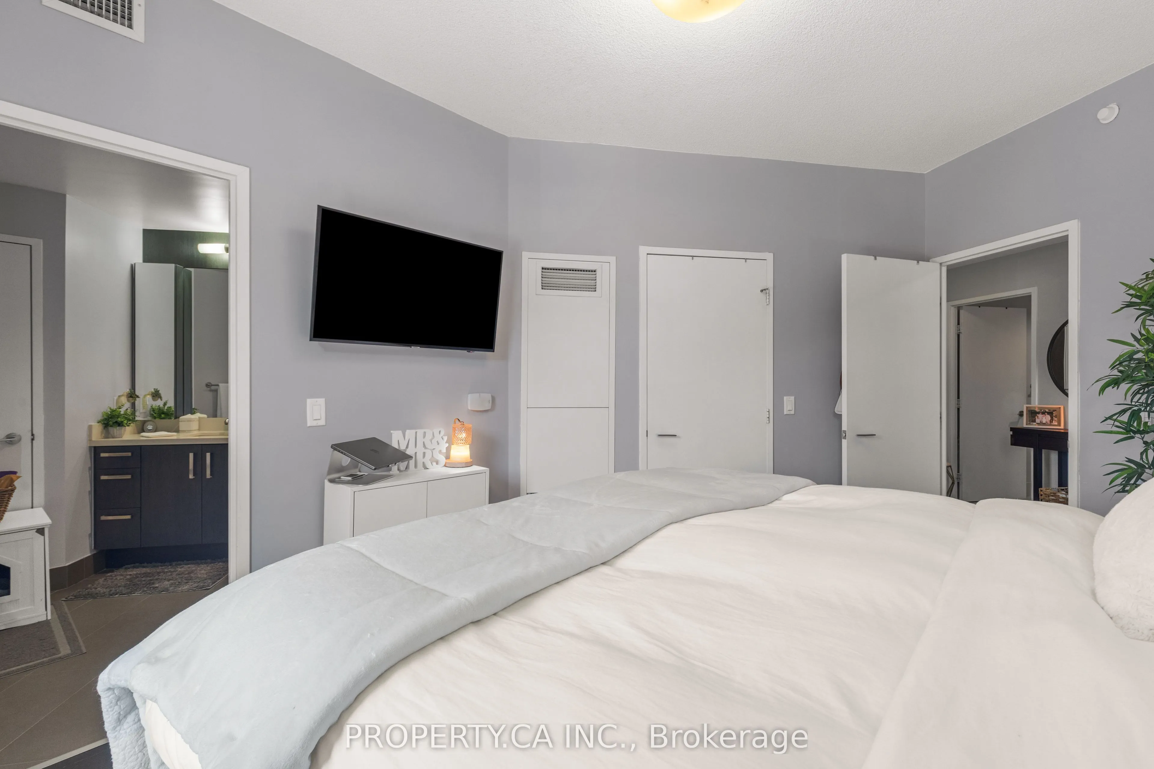 120 Bayview Avenue #N122