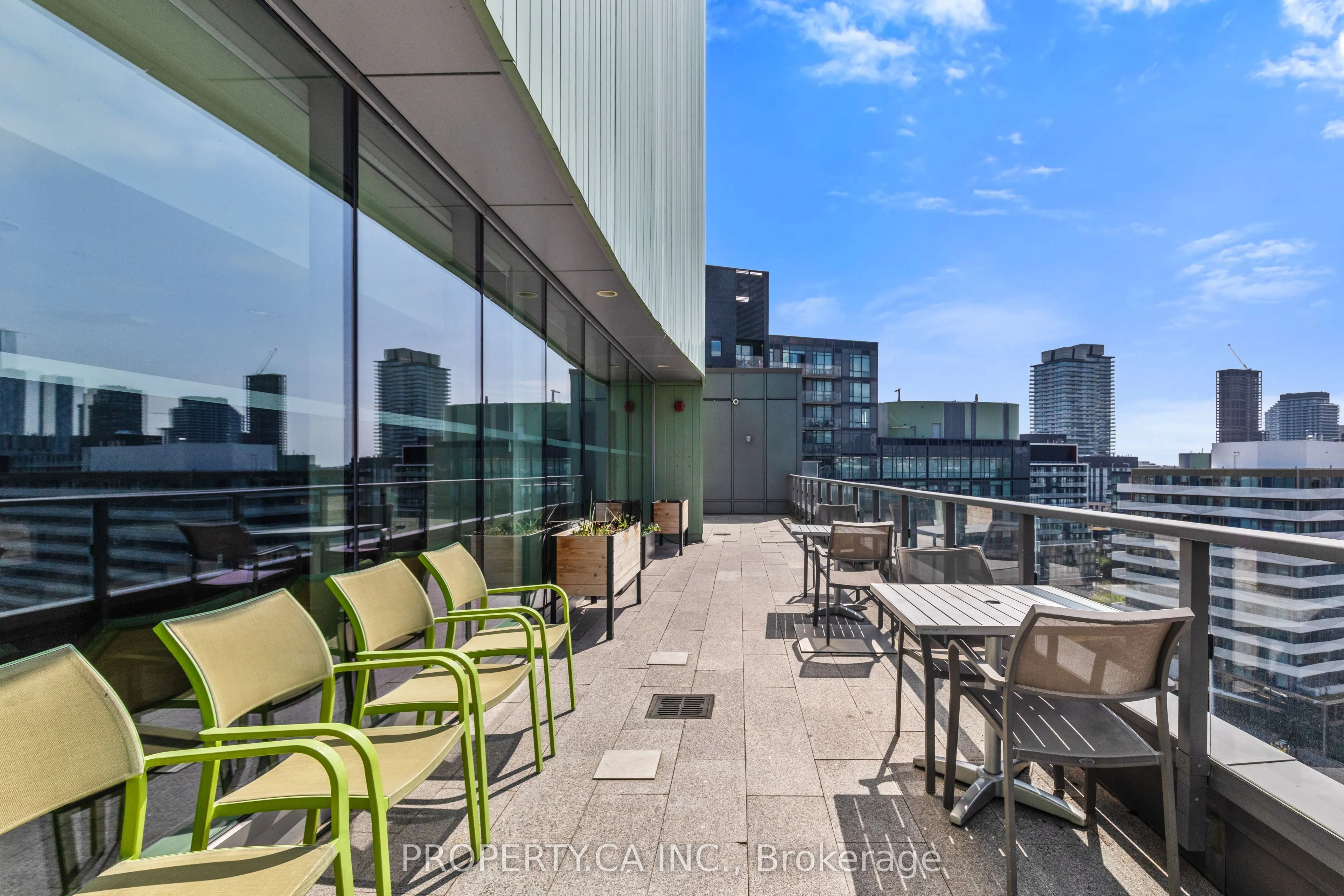 120 Bayview Avenue #N122