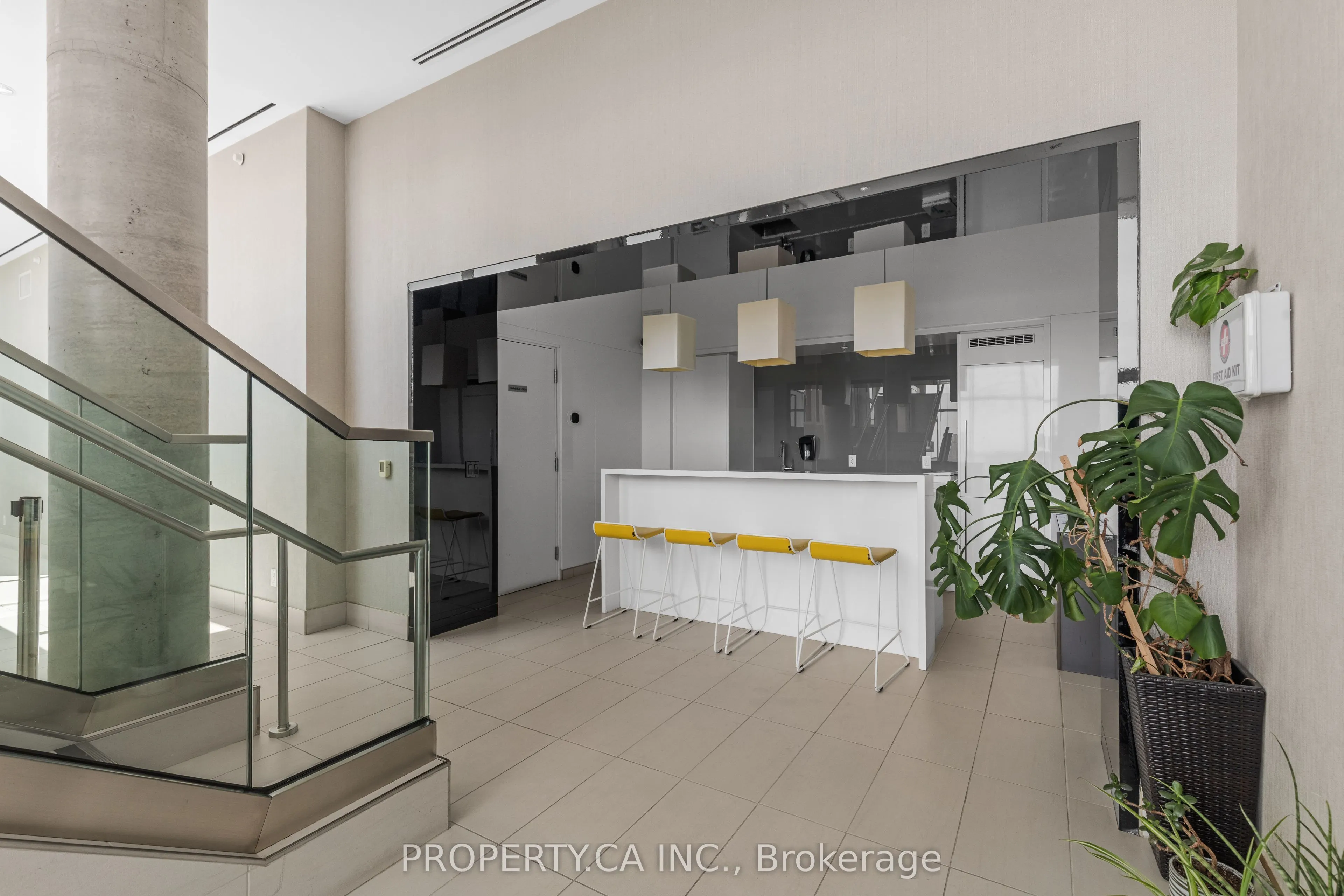 120 Bayview Avenue #N122