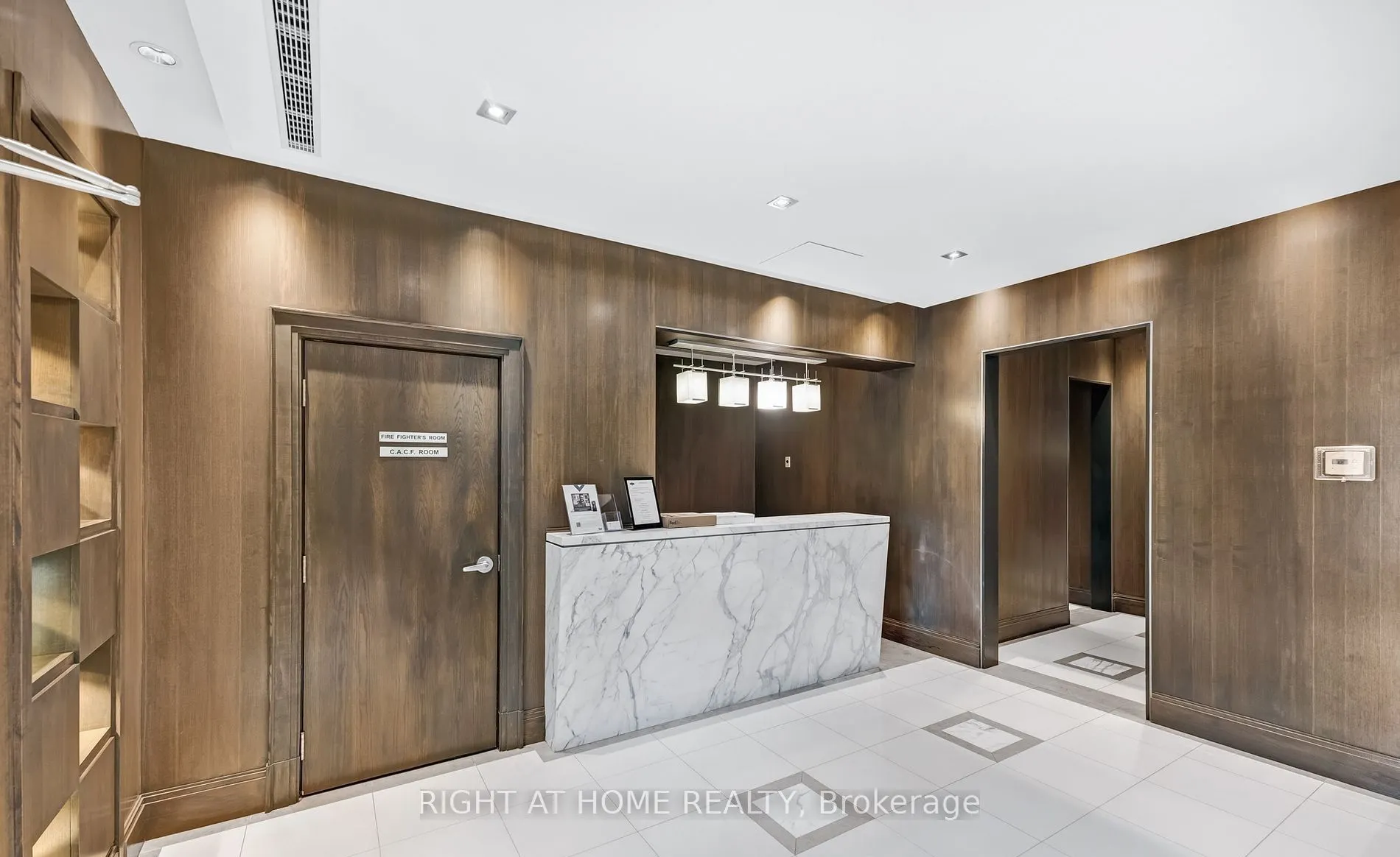 1103 Leslie Street #805