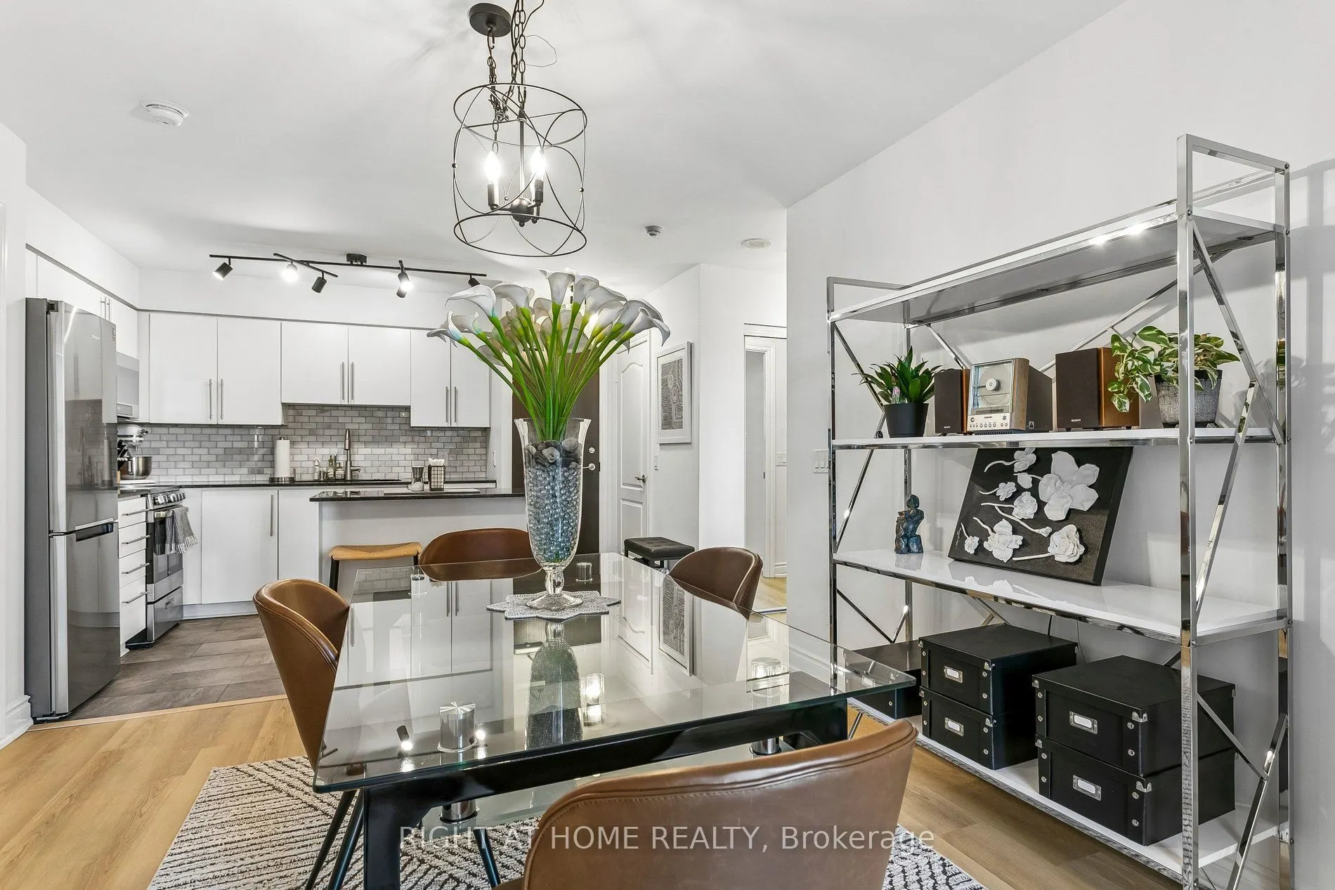 1103 Leslie Street #805