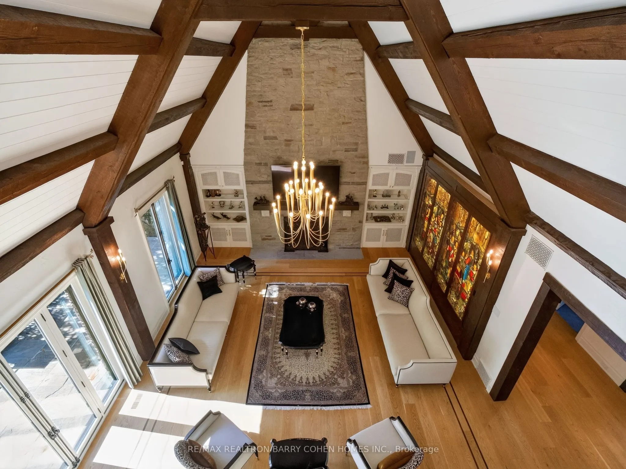 25 Tudor Gate