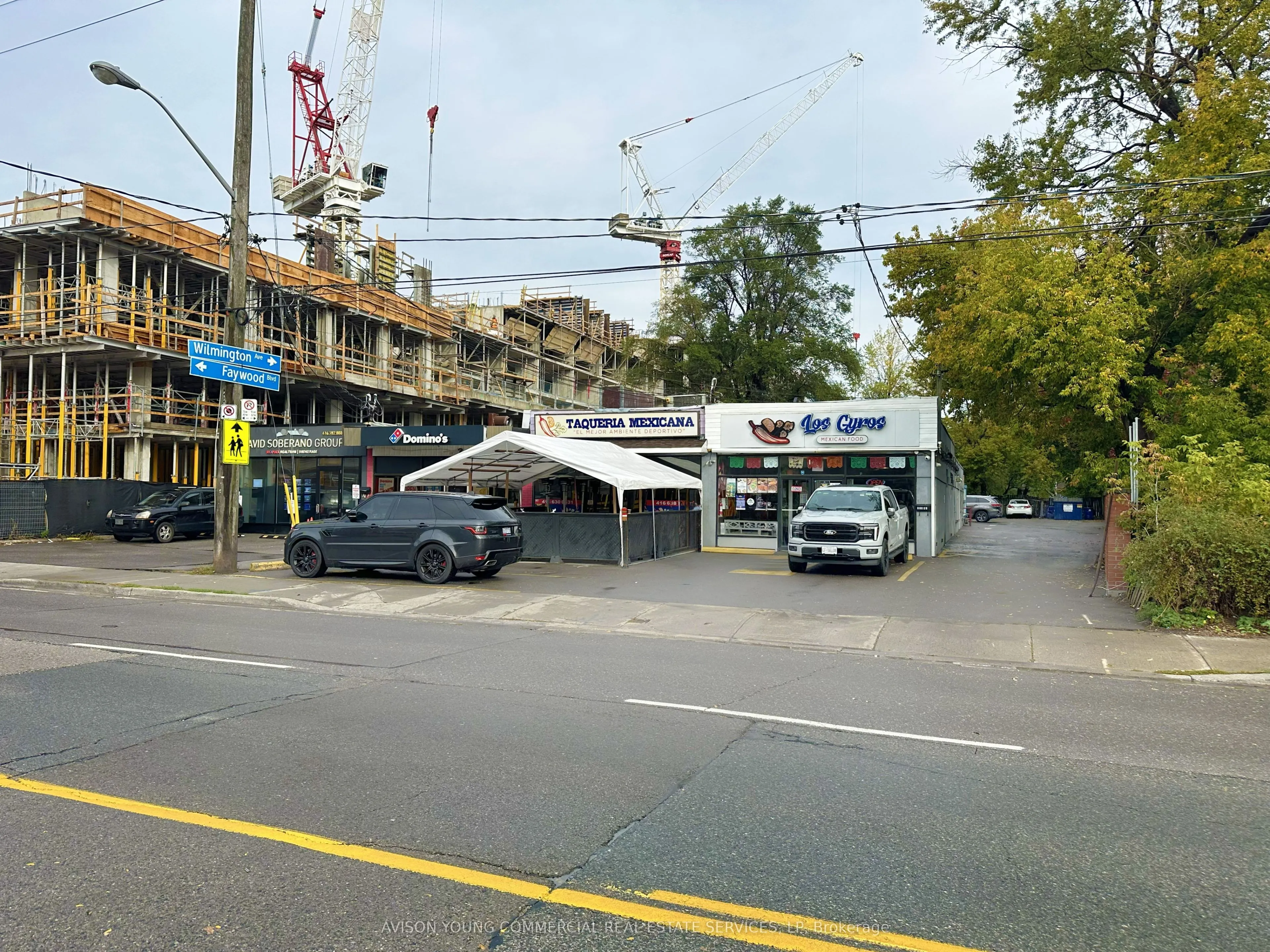 816-818 Sheppard Avenue W