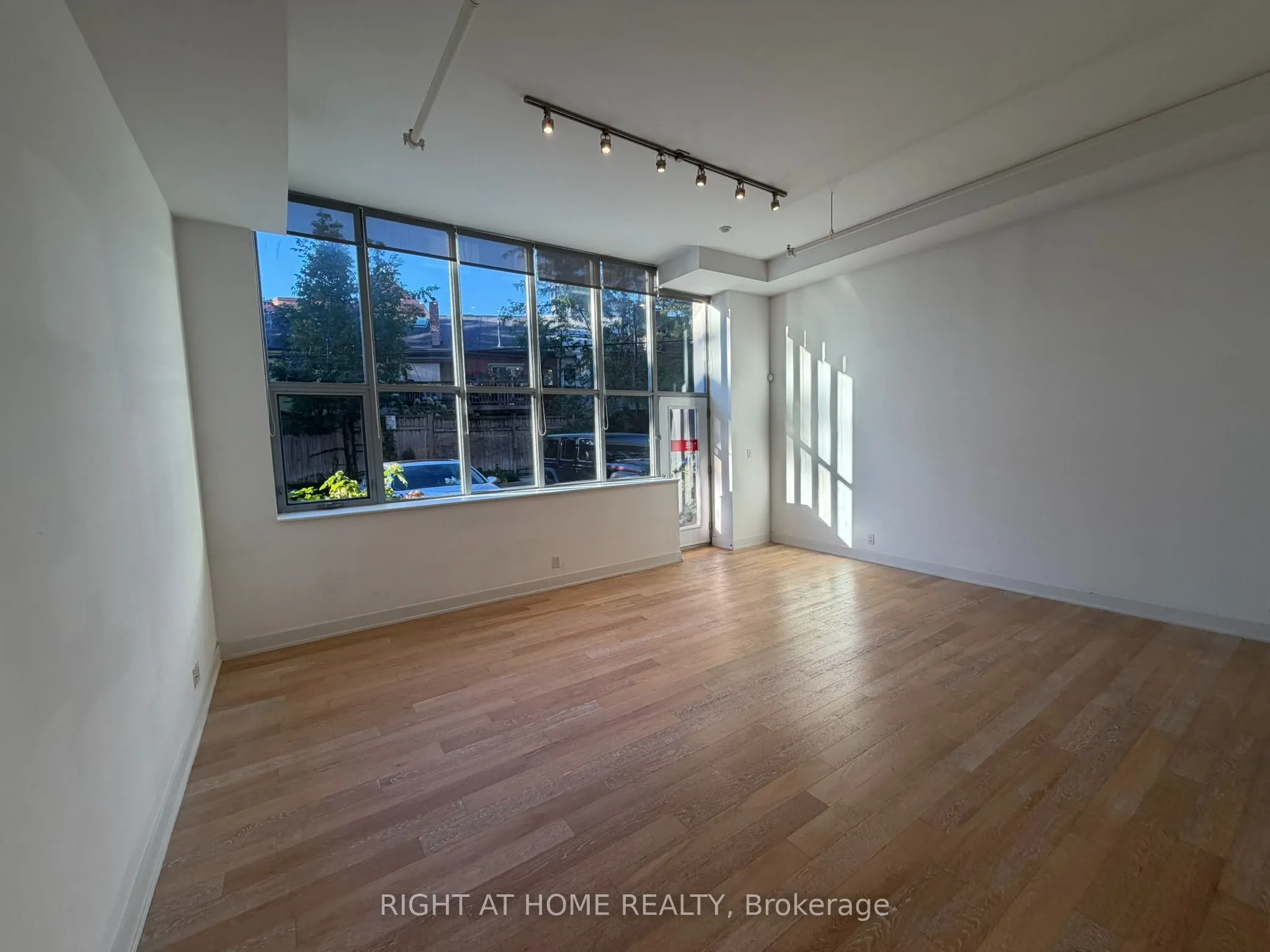510 King Street E #103