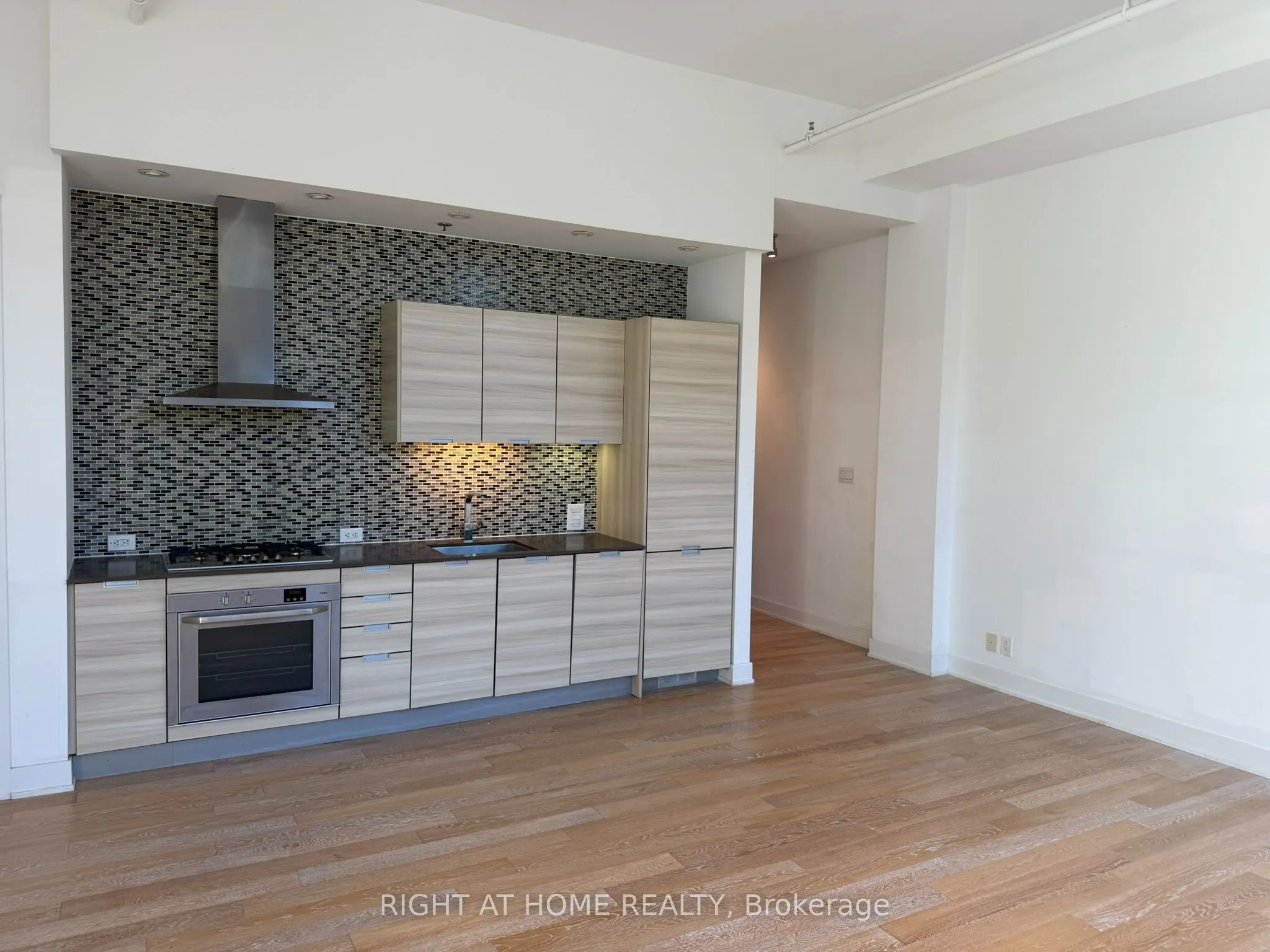 510 King Street E #103