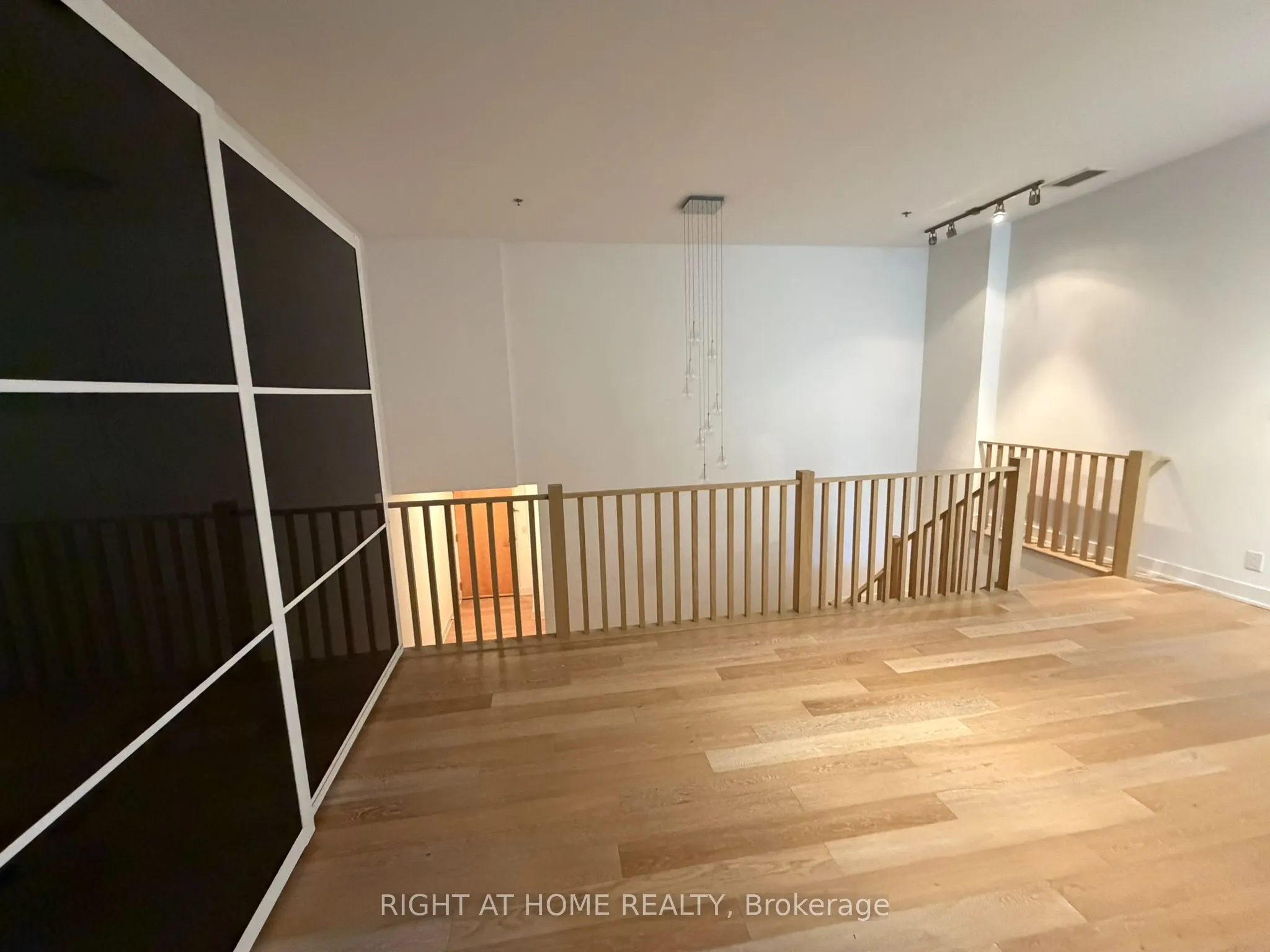 510 King Street E #103