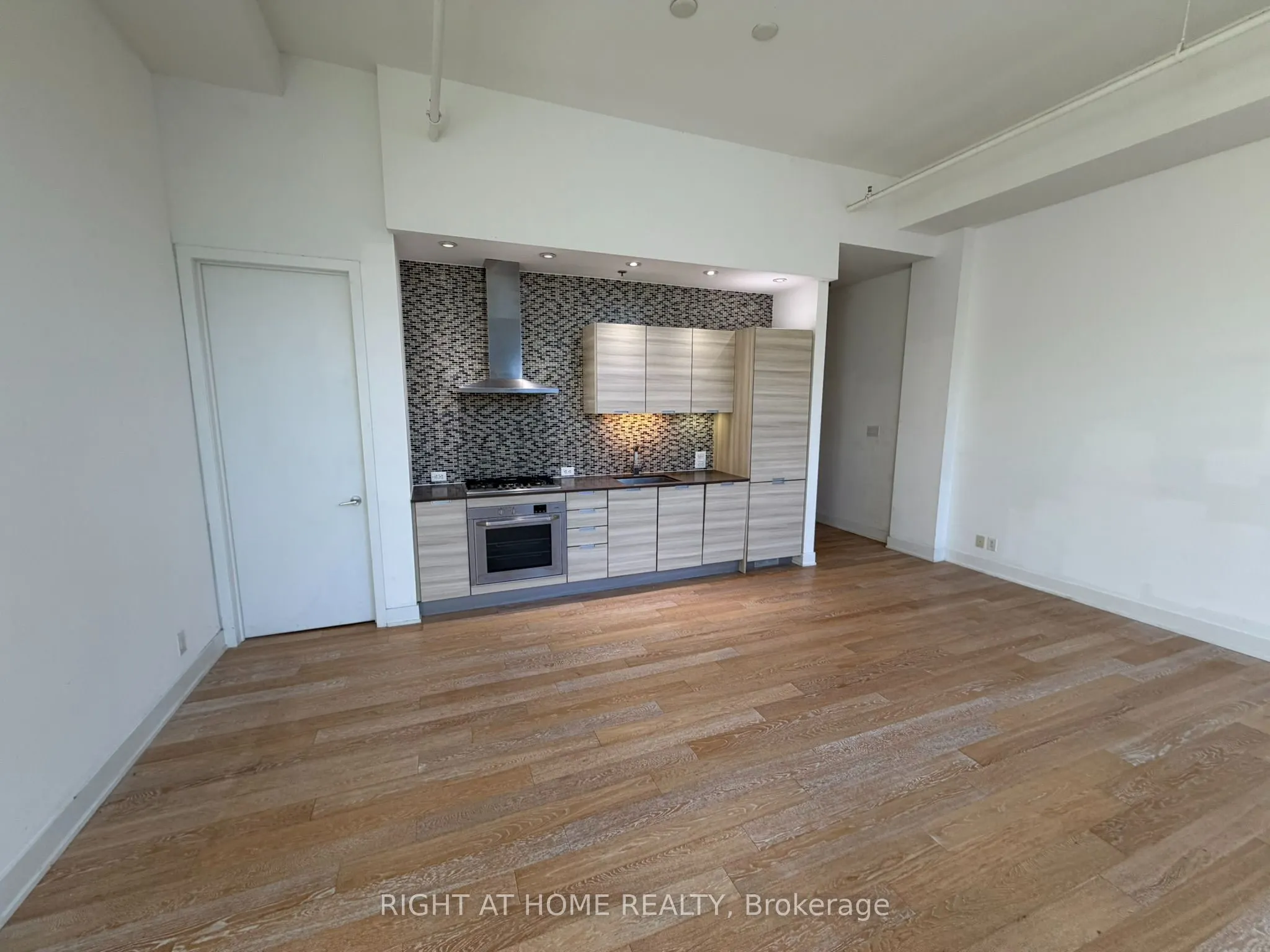 510 King Street E #103