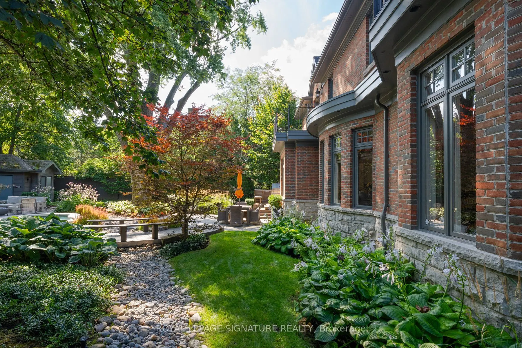 1 Oakley Place