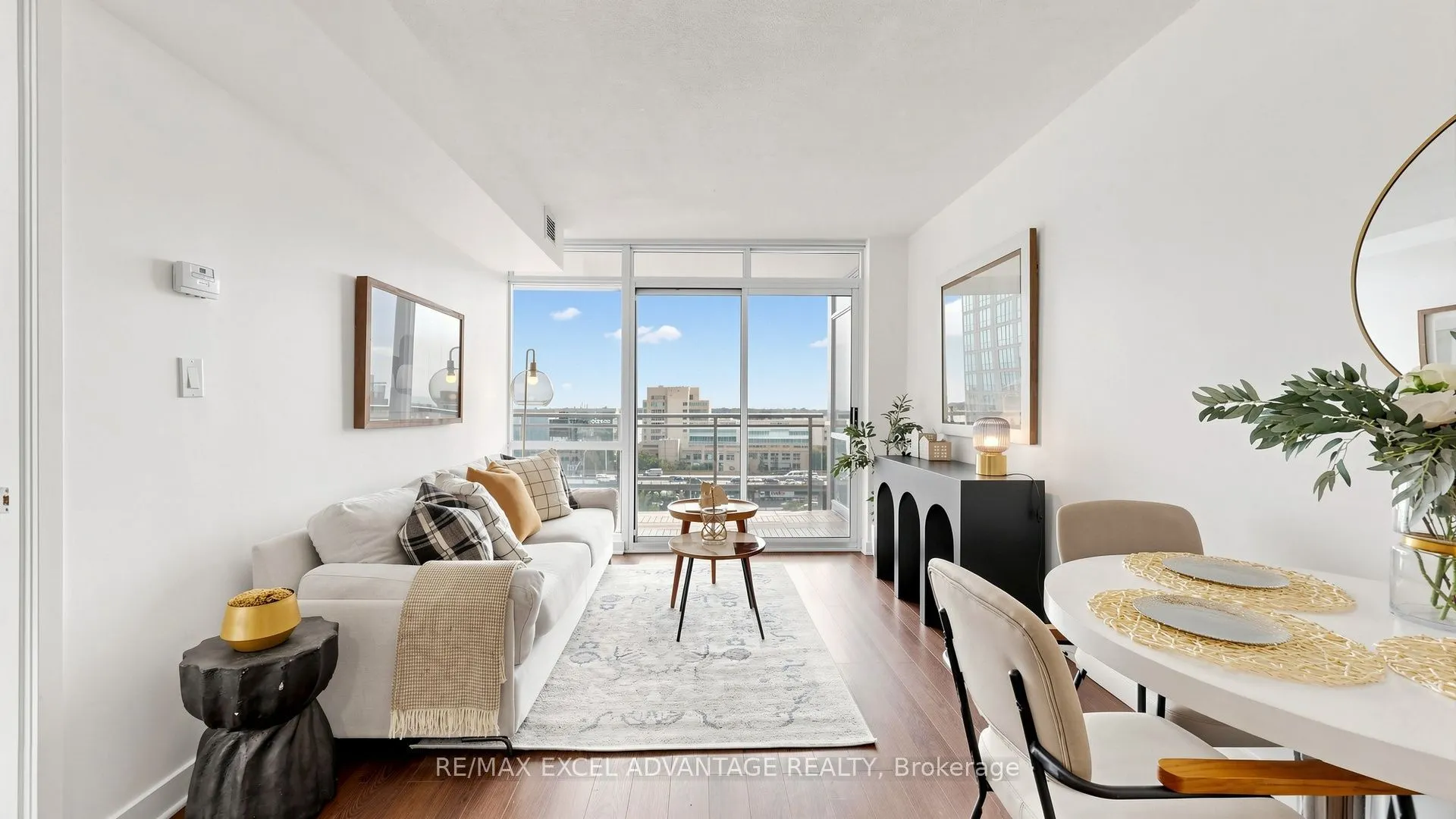15 Fort York Boulevard #1111