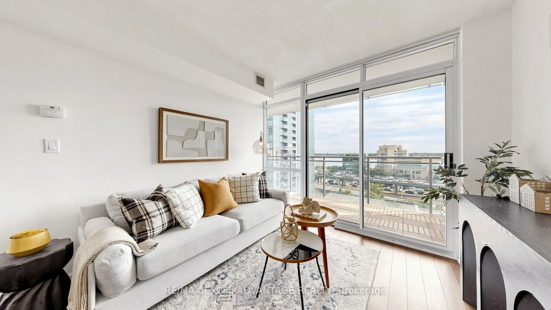 15 Fort York Boulevard #1111