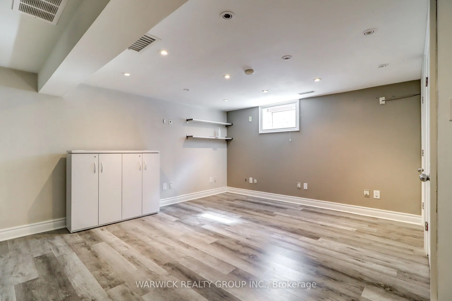 123 Sheppard Avenue E