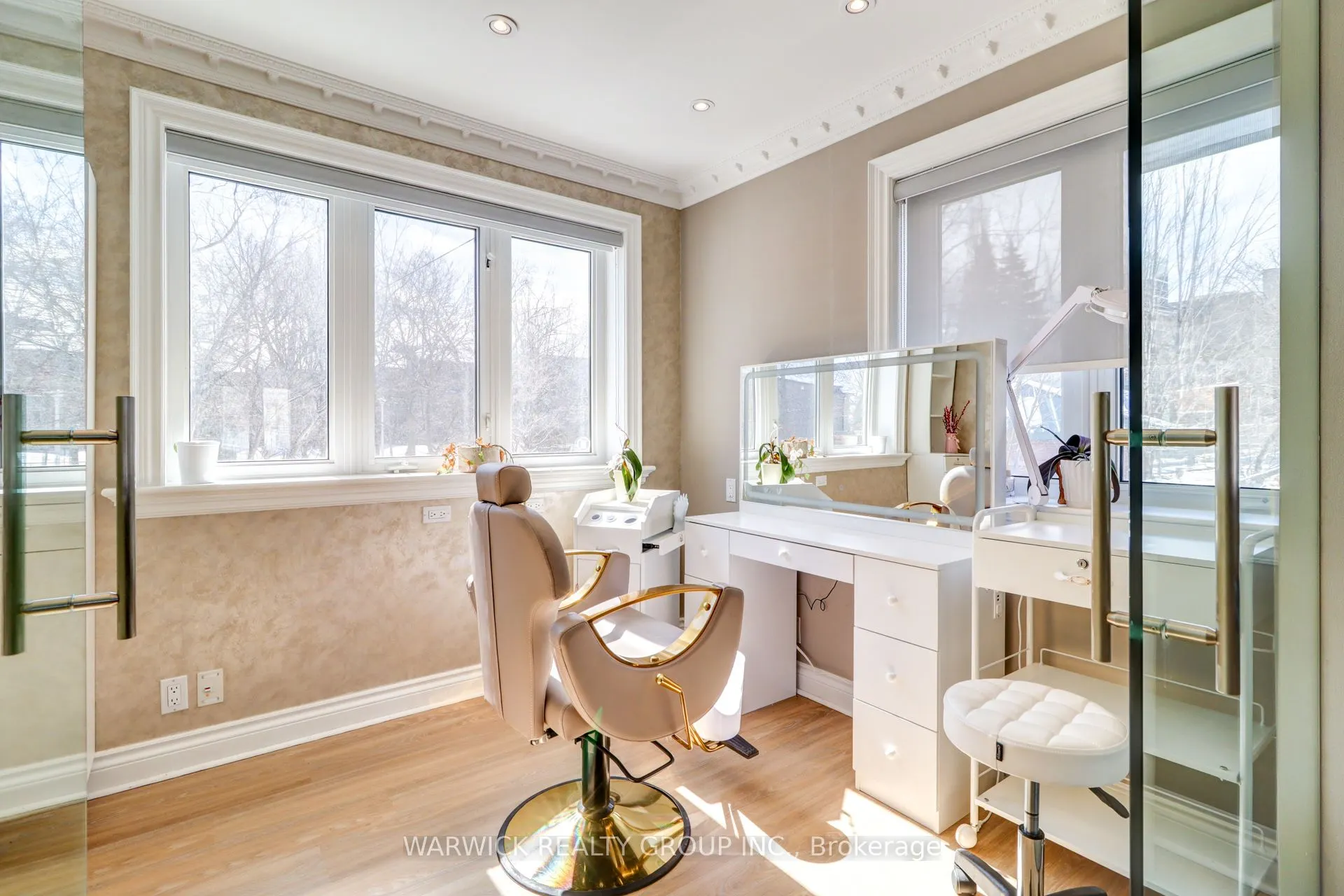 123 Sheppard Avenue E