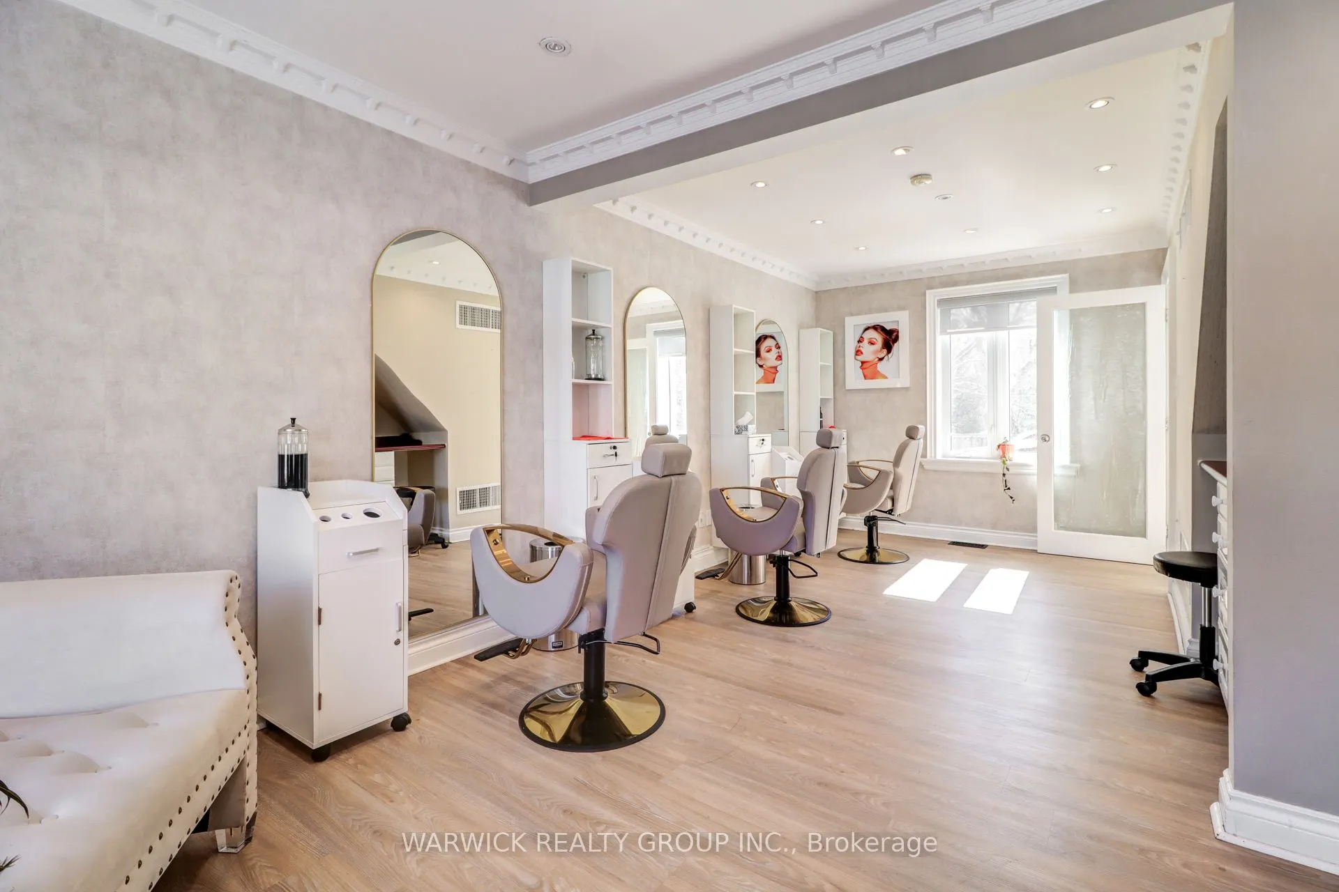 123 Sheppard Avenue E
