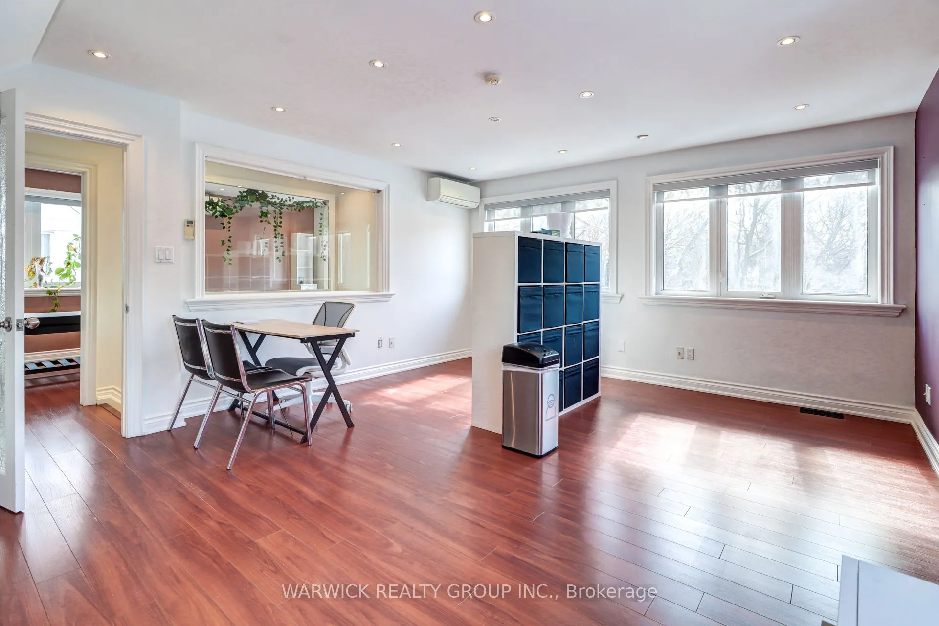 123 Sheppard Avenue E