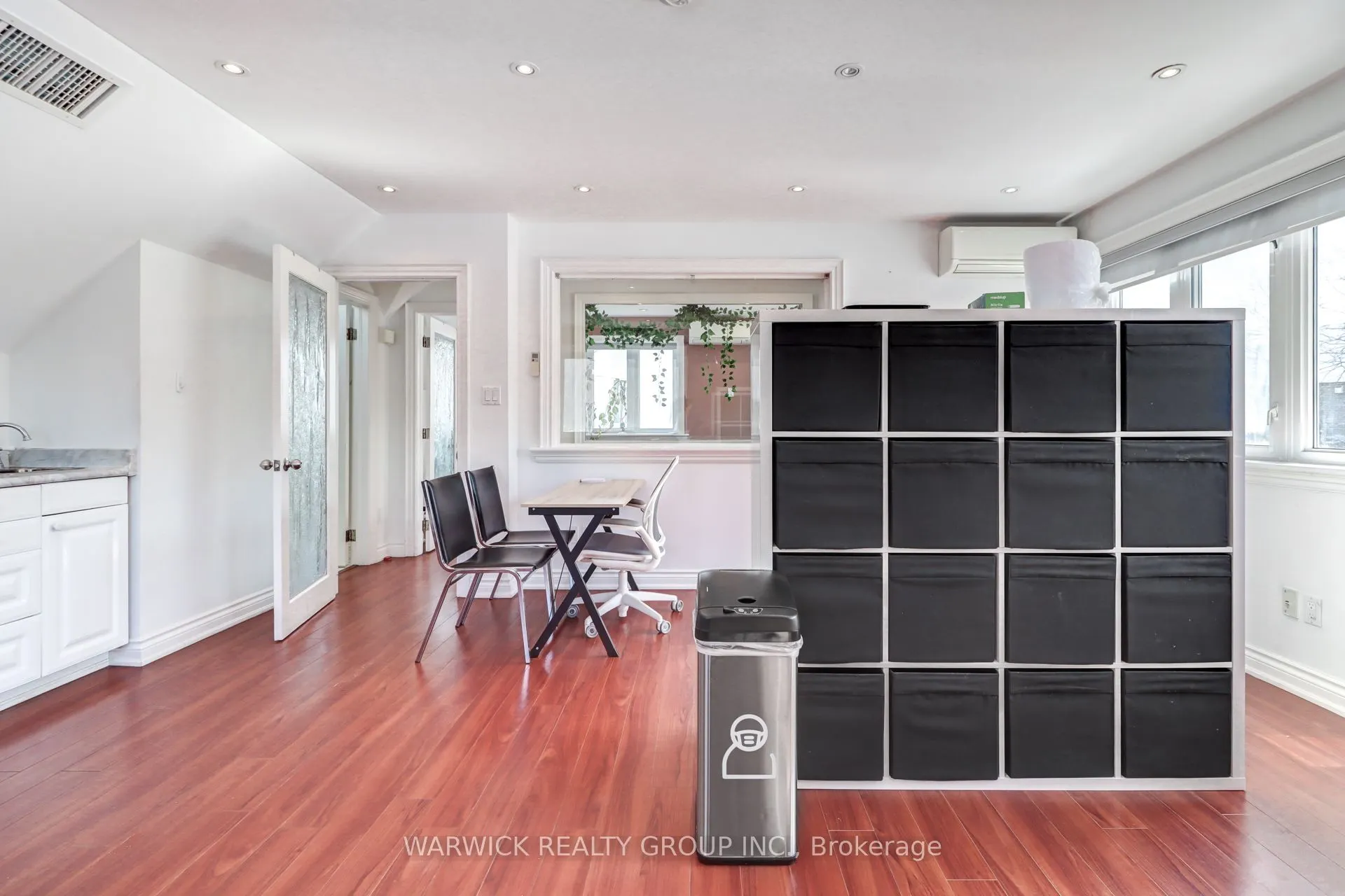 123 Sheppard Avenue E