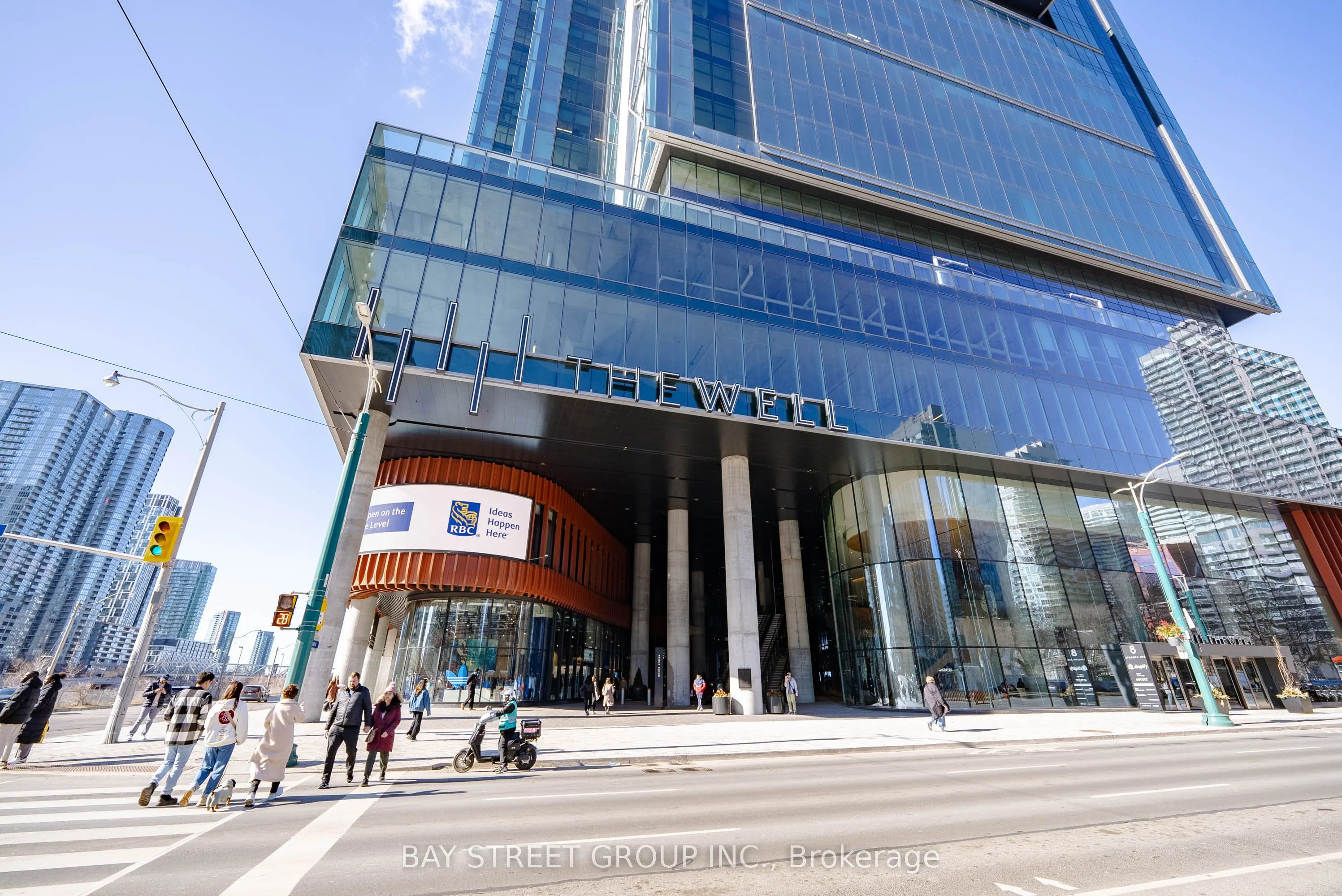 480 Front Street W #801