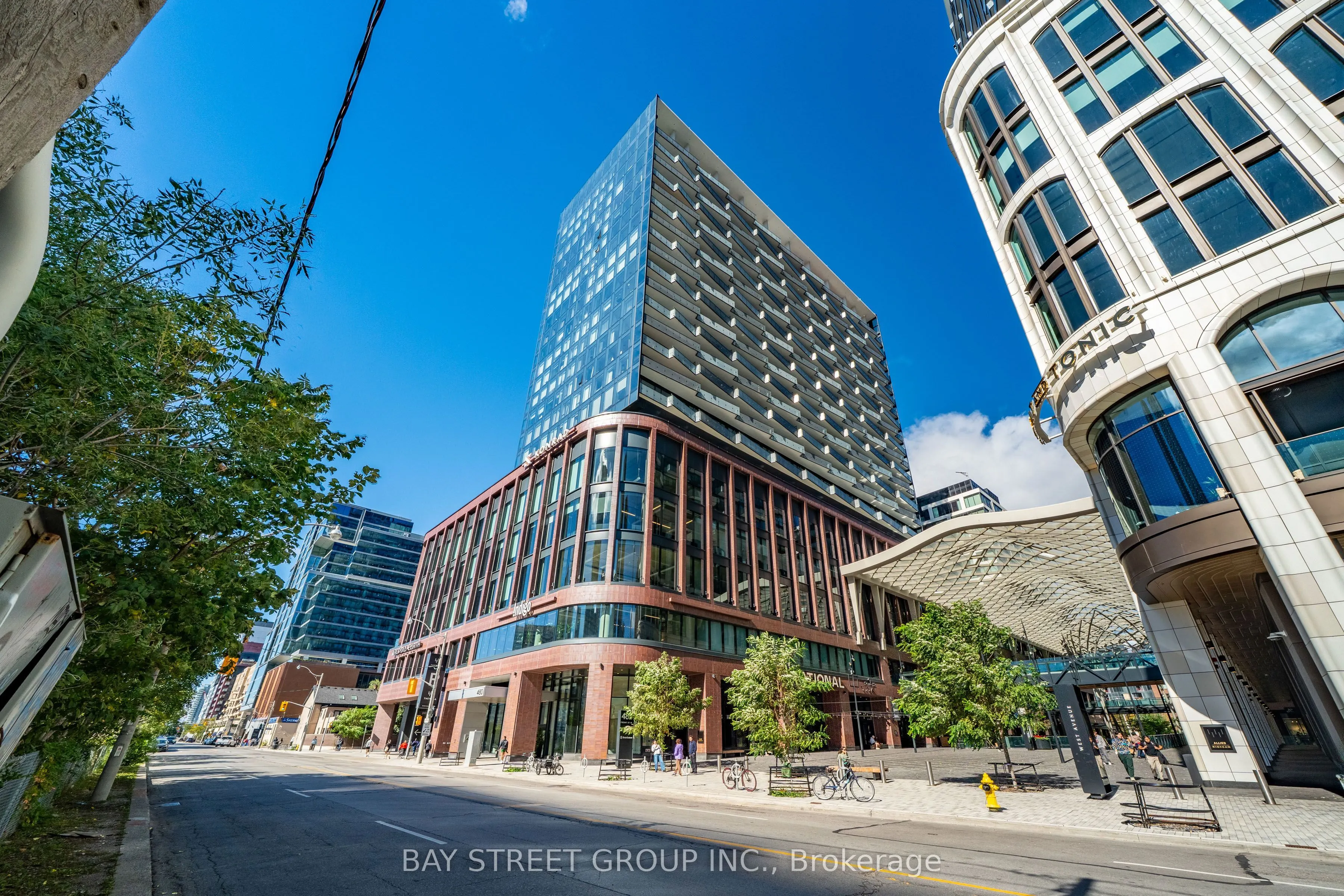 480 Front Street W #801