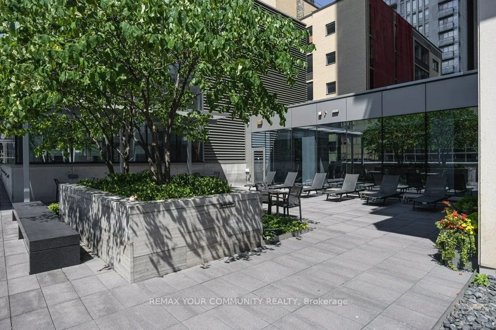 88 Scott Street #506