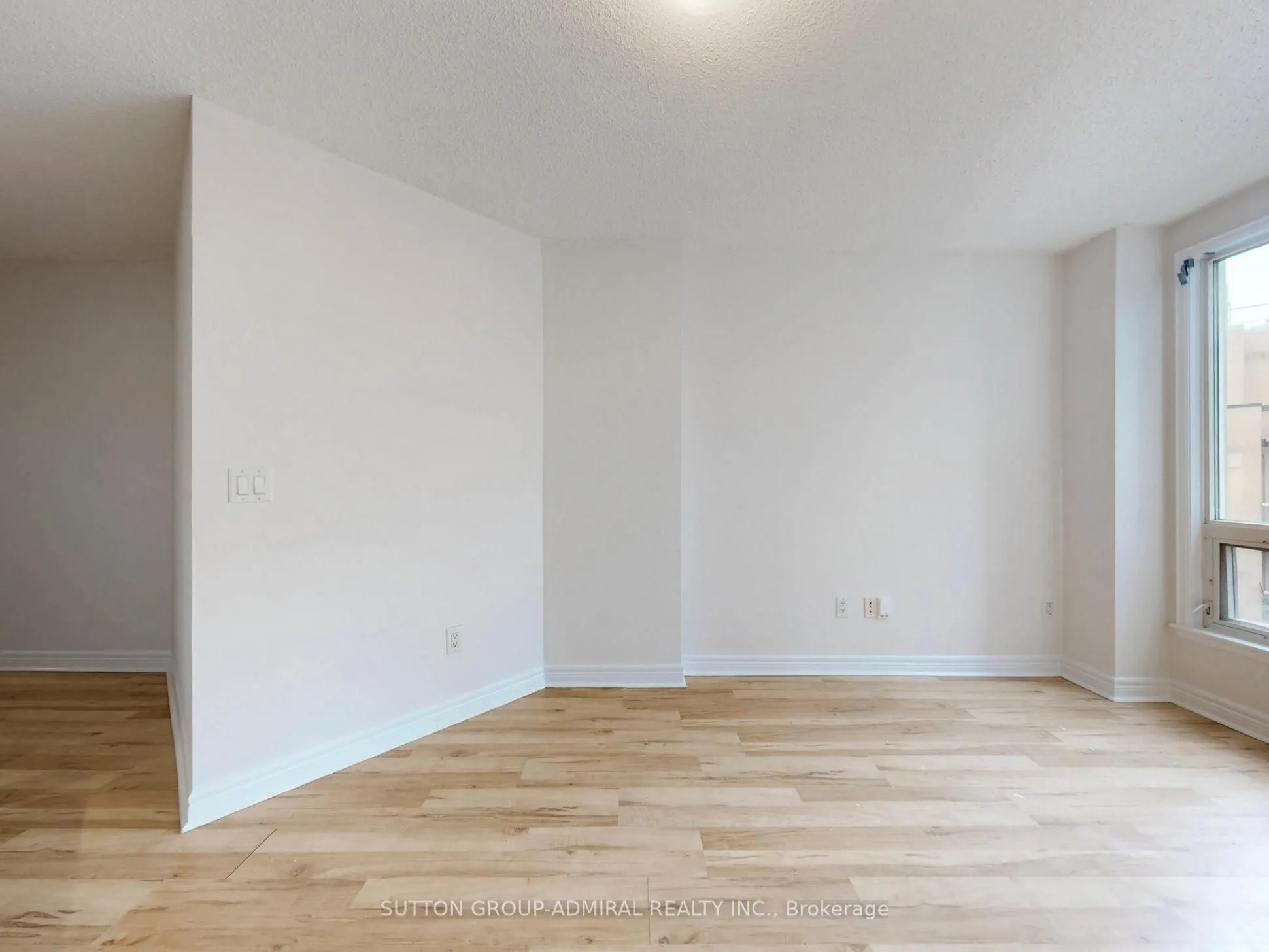 100 Hayden Street #812