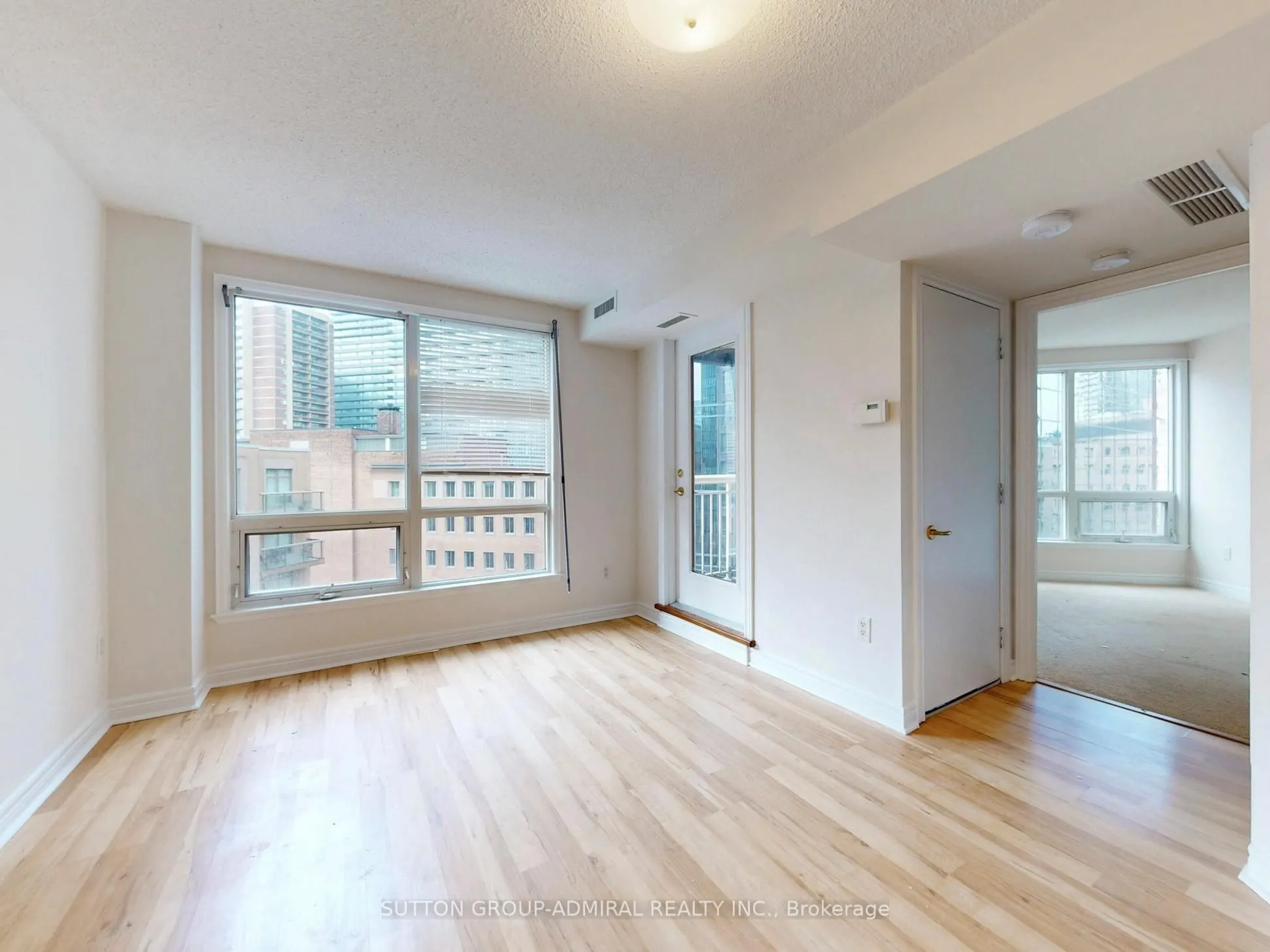 100 Hayden Street #812