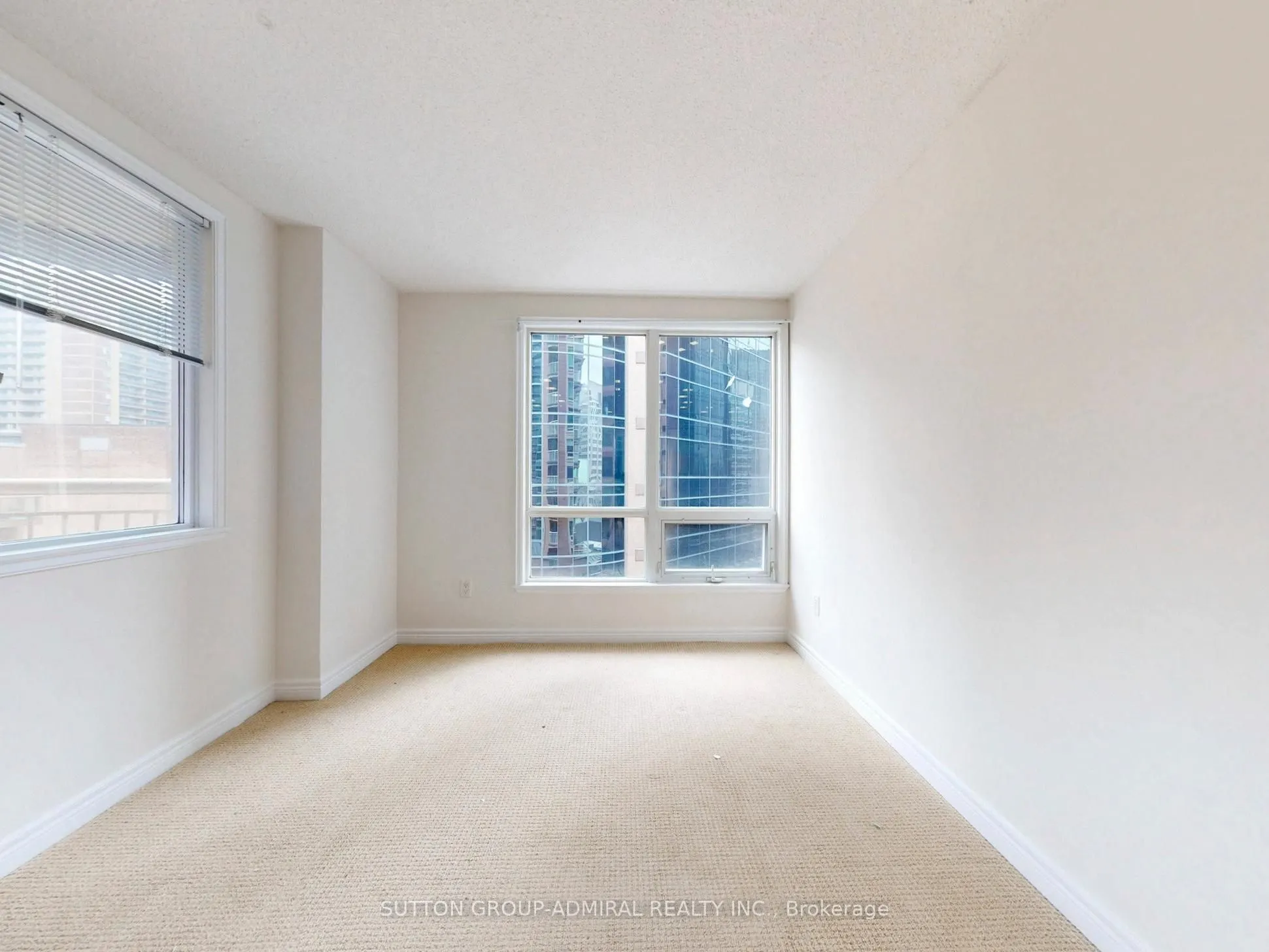 100 Hayden Street #812