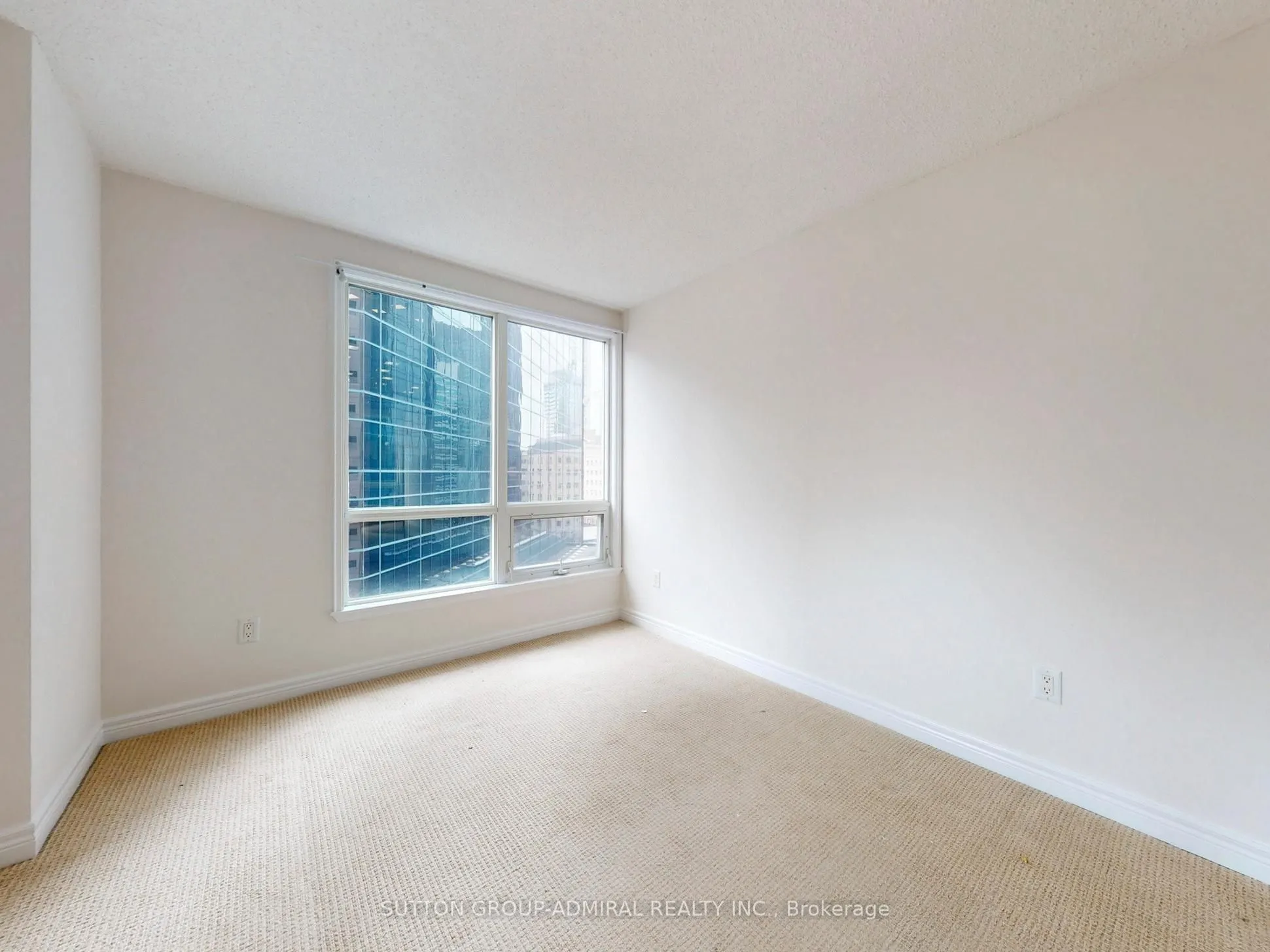 100 Hayden Street #812