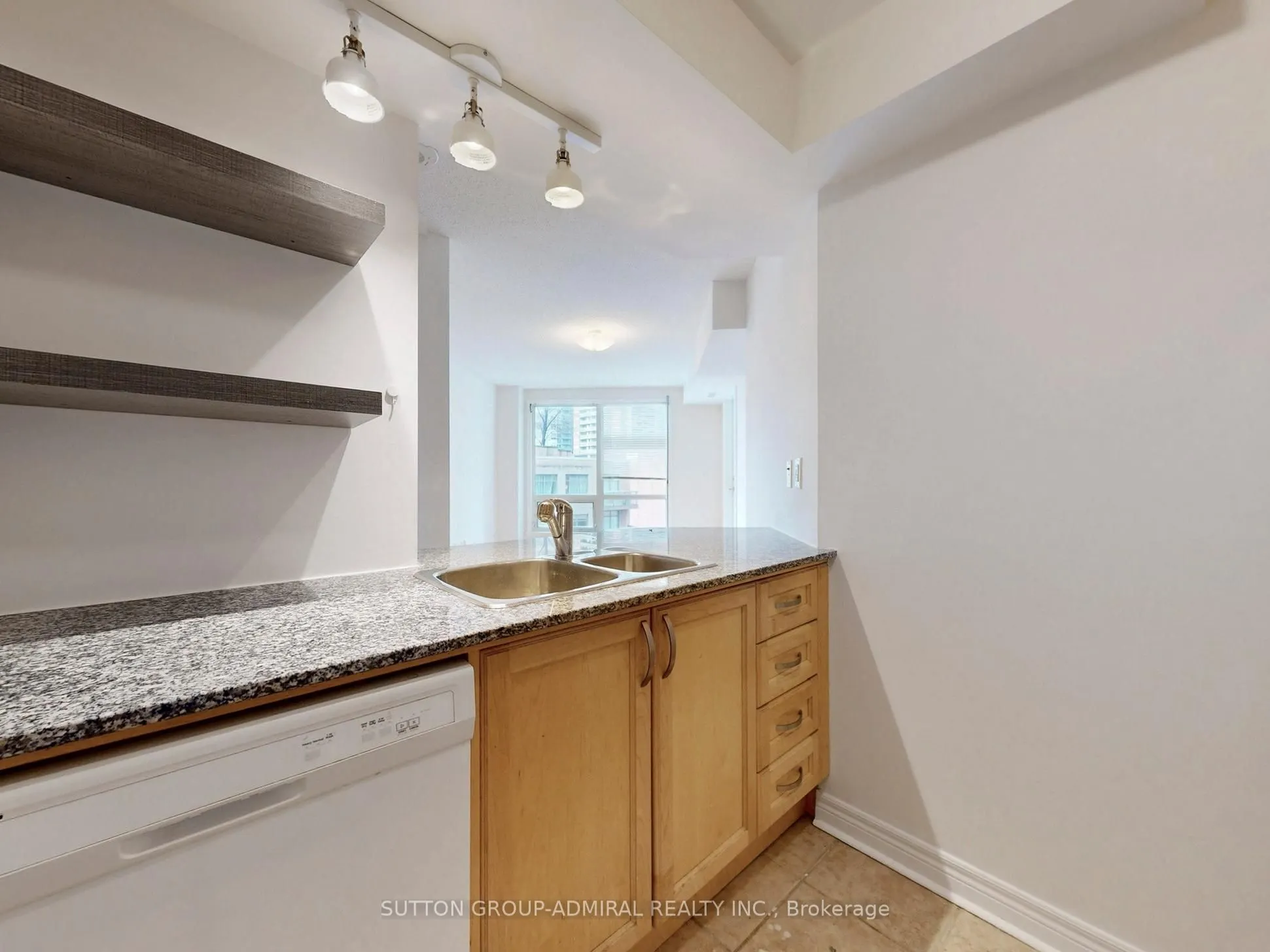 100 Hayden Street #812