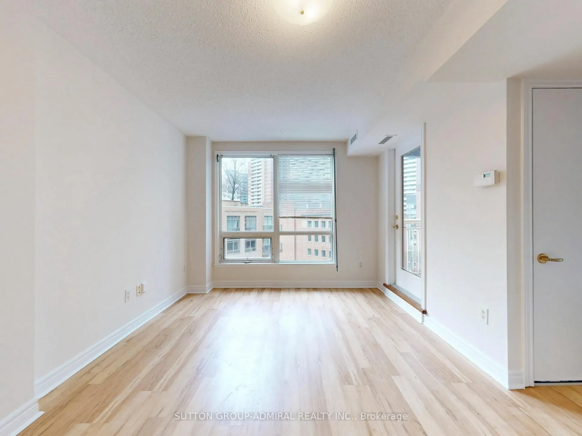100 Hayden Street #812