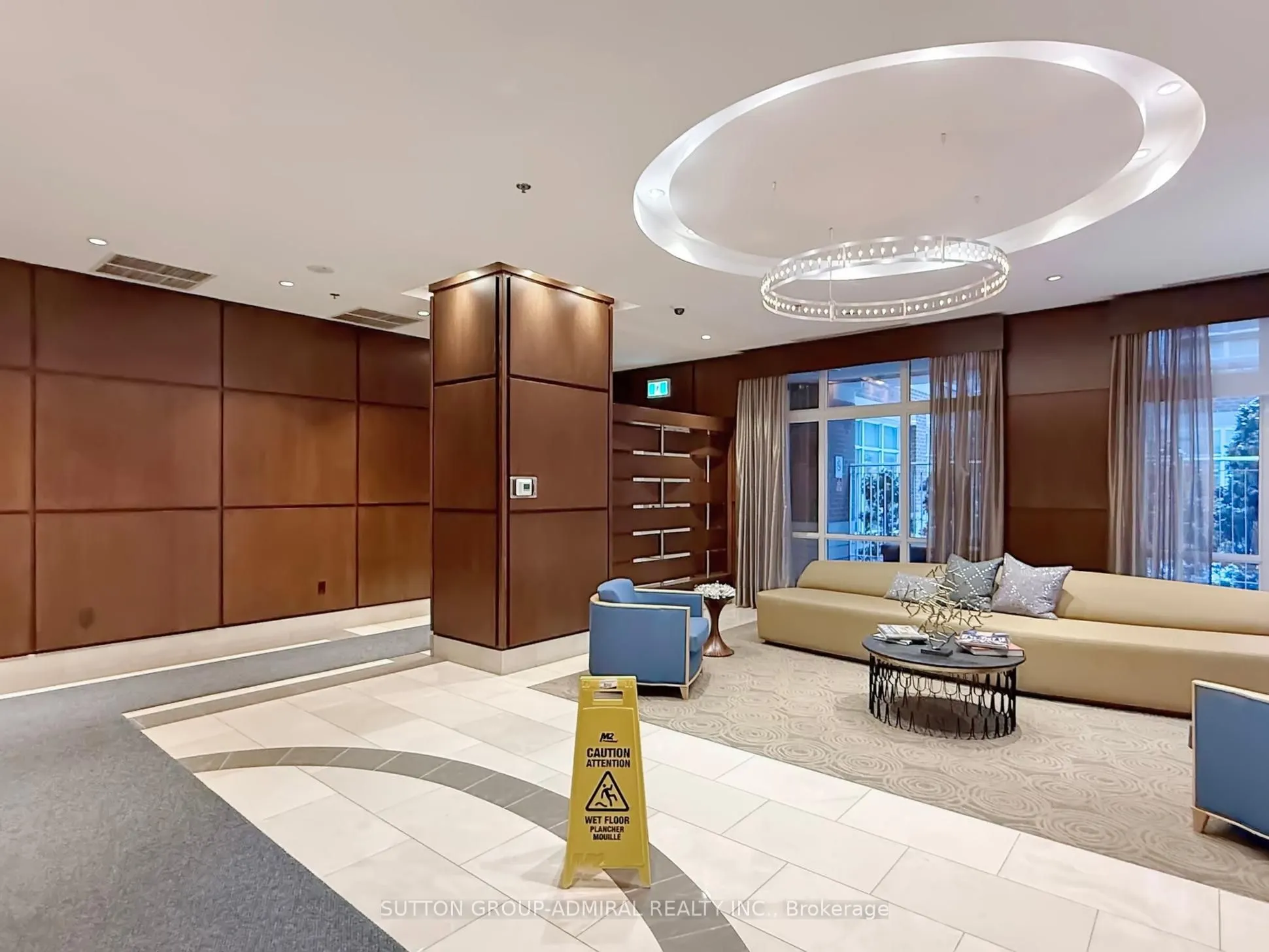 100 Hayden Street #812